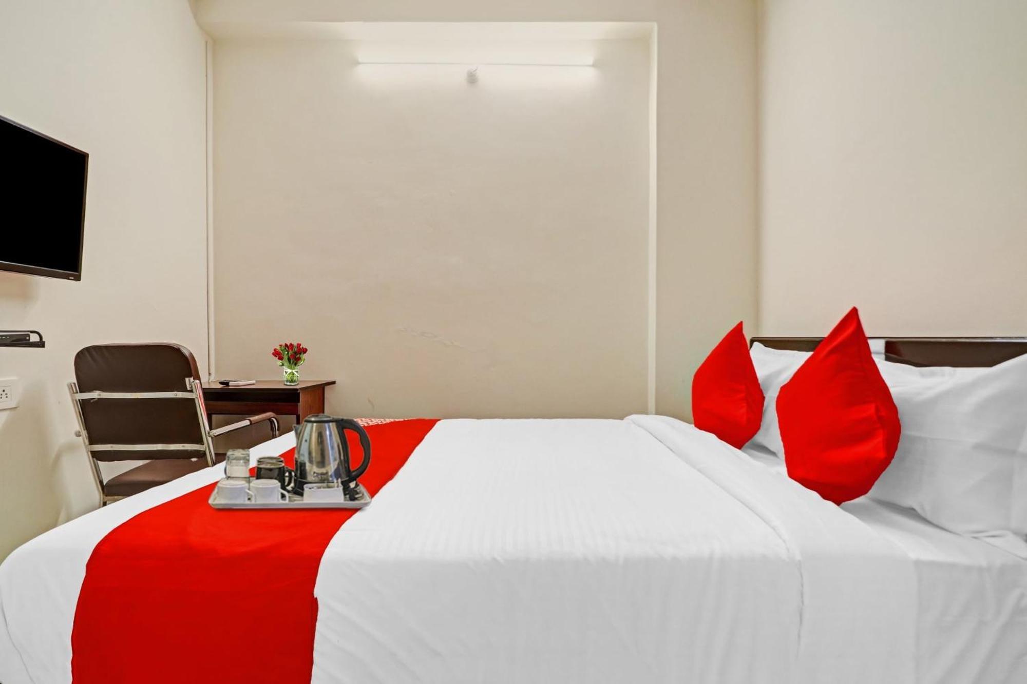Oyo Happy Hotel