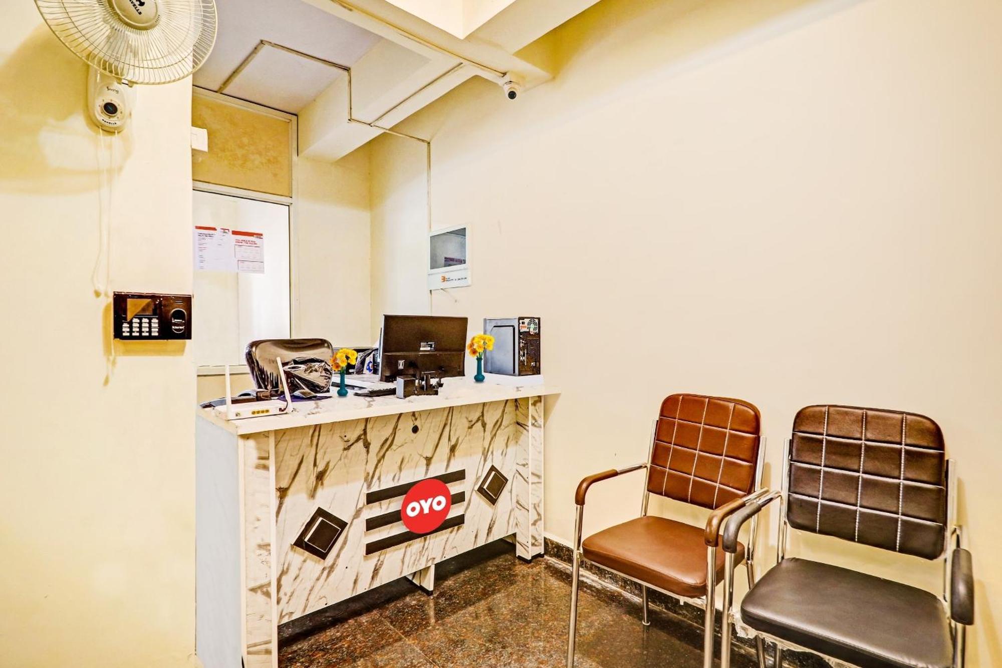 Hotel Oyo Happy 3*