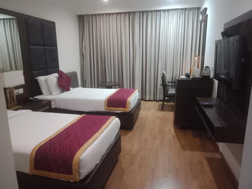 Comfortel Banjara Hills- Free Buffet Breakfast- Multi Cuisine Restauran 3* Hyderabad