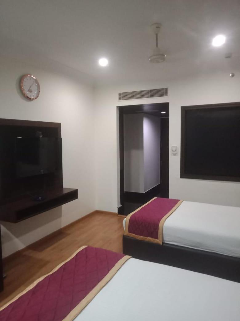 Comfortel Banjara Hills- Free Buffet Breakfast- Multi Cuisine Restauran 3* Hyderabad