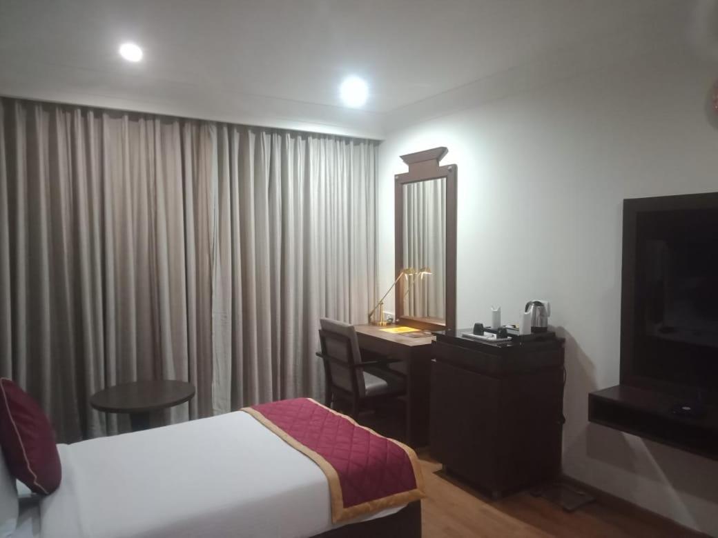 Comfortel Banjara Hills- Free Buffet Breakfast- Multi Cuisine Restauran 3*