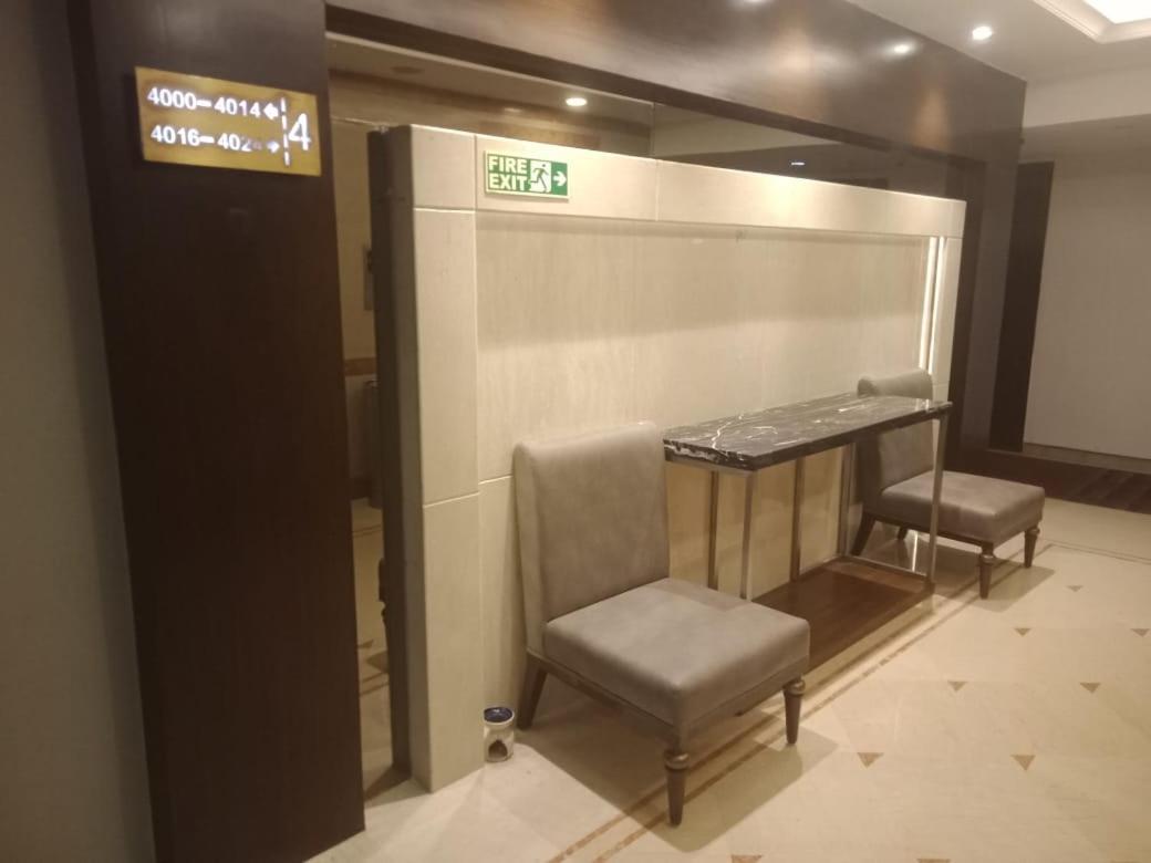 Comfortel Banjara Hills- Free Buffet Breakfast- Multi Cuisine Restauran Hotel Hyderabad