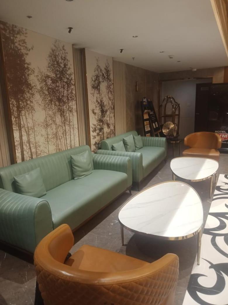 Hotel Comfortel Banjara Hills- Free Buffet Breakfast- Multi Cuisine Restauran