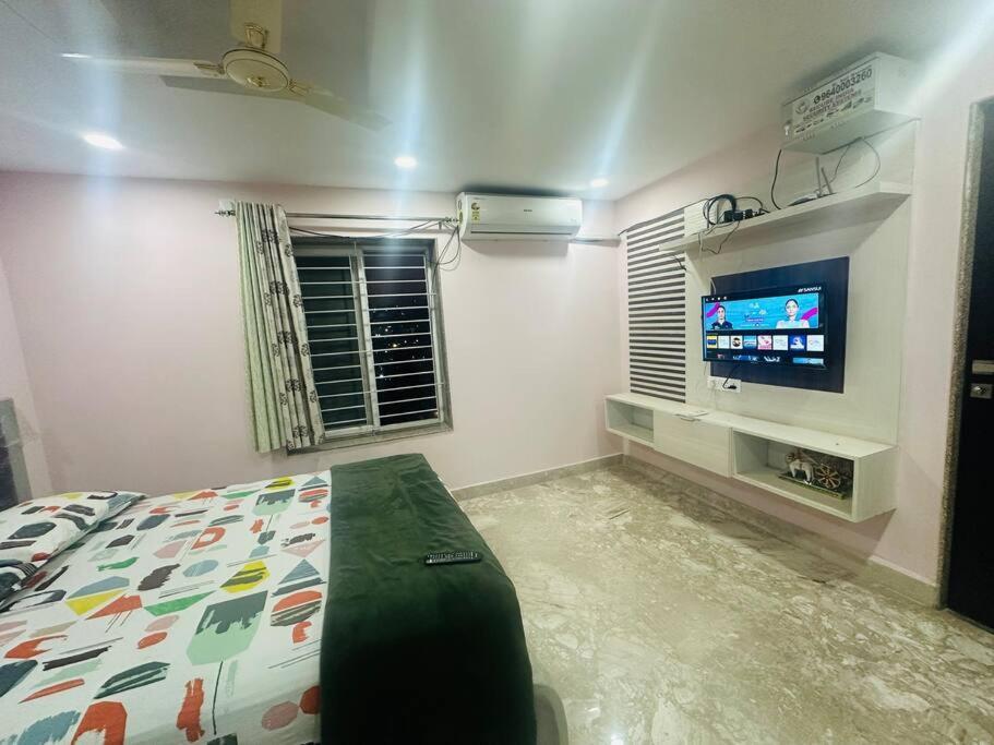 Apartment Midtown Lake View Pent House Near Hitech City *