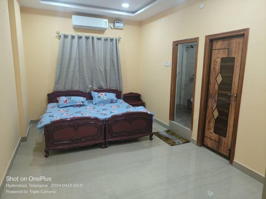 Sakez Apartment