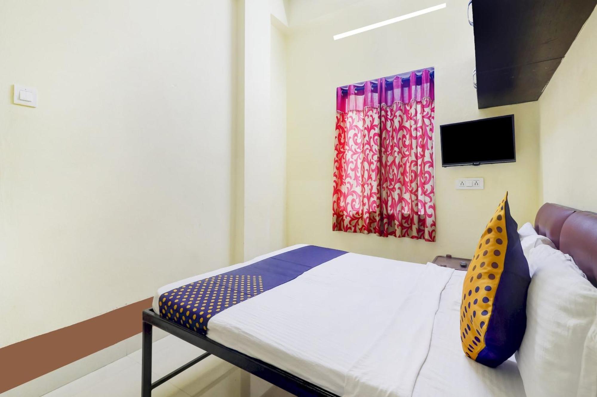 O Srinidhi Near Bharat Nagar Metro Station 2* Hyderabad