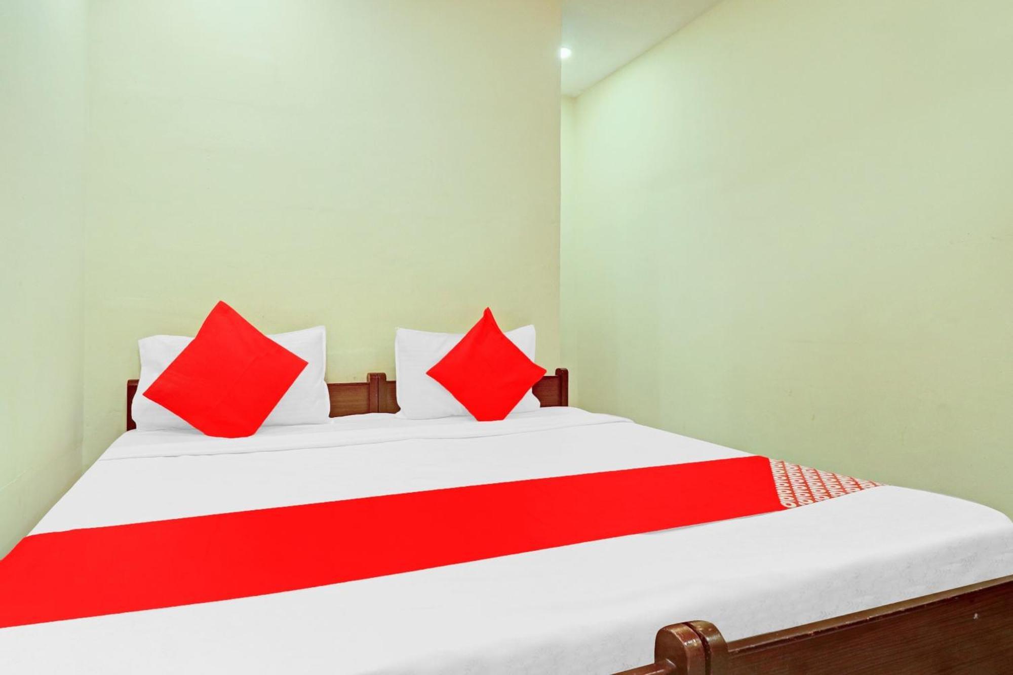 Hotel Sri Sai Dwaraka Residency Near Secunderabad Railway Station Hotel Hyderabad