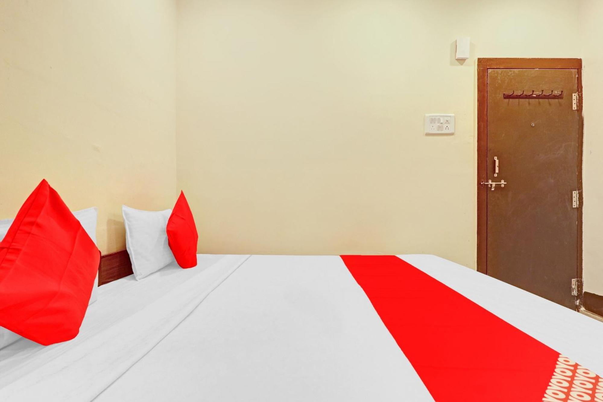 Hotel Hotel Sri Sai Dwaraka Residency Near Secunderabad Railway Station