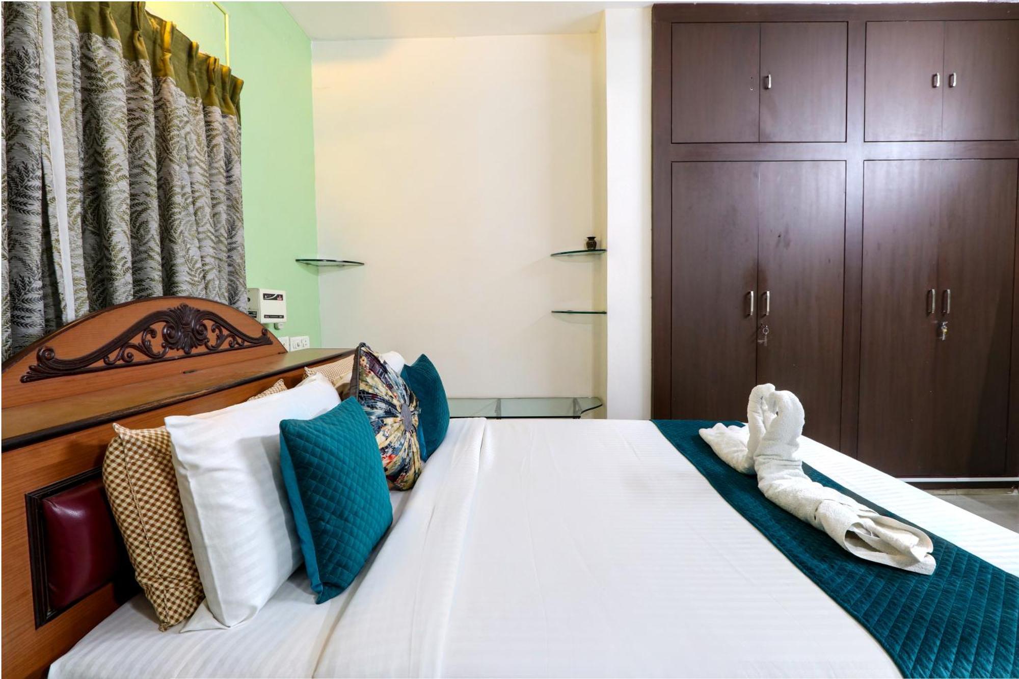 Fortune Pent House Guest house *