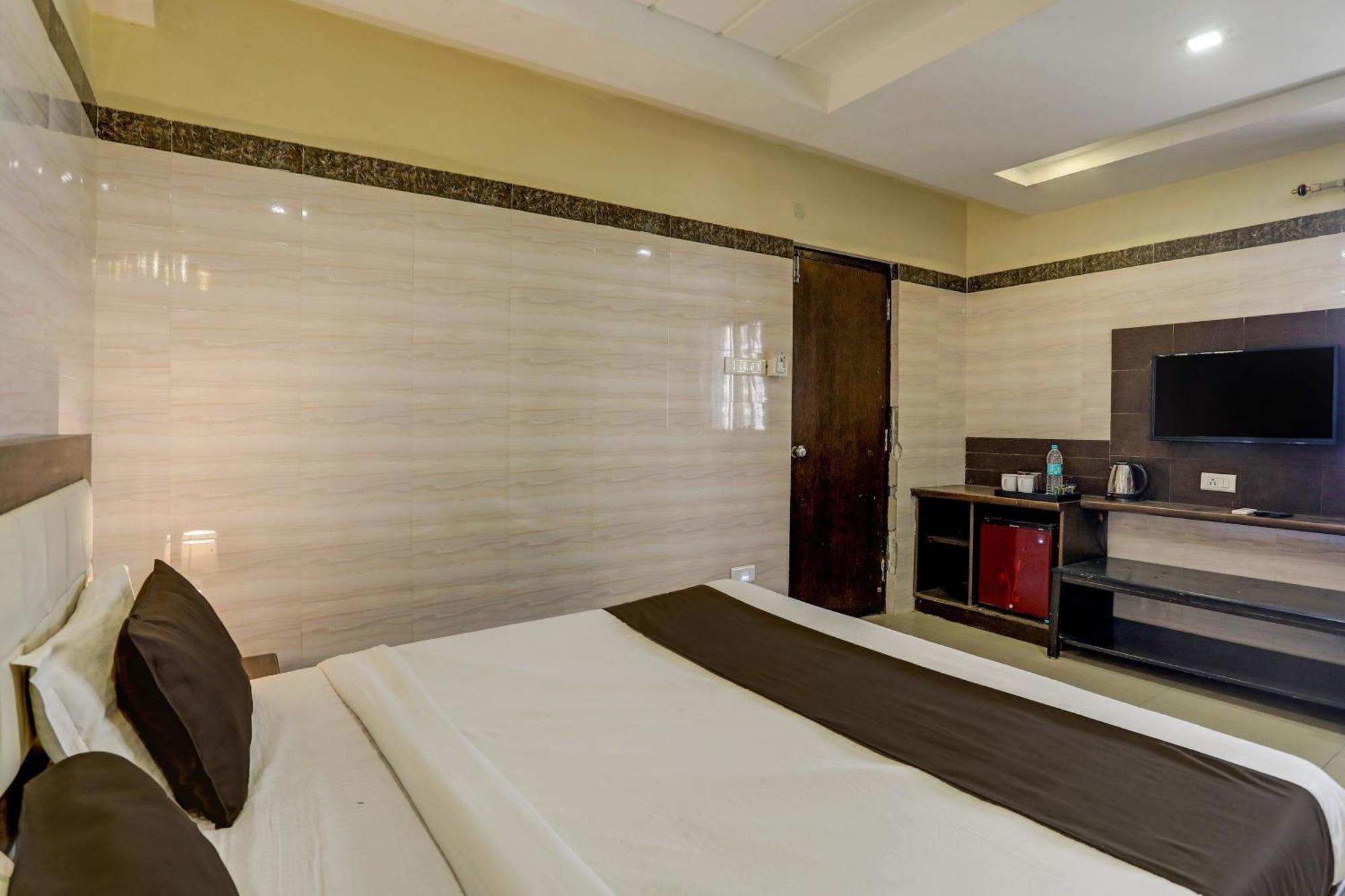 Flagship Suhana Grand Hotel