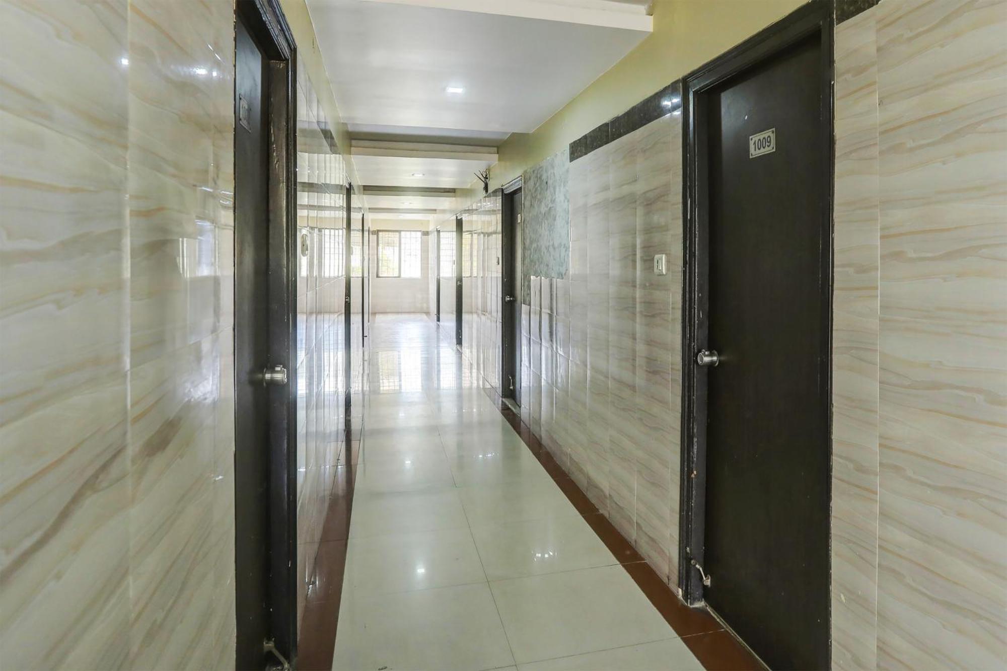 Flagship Suhana Grand Hotel