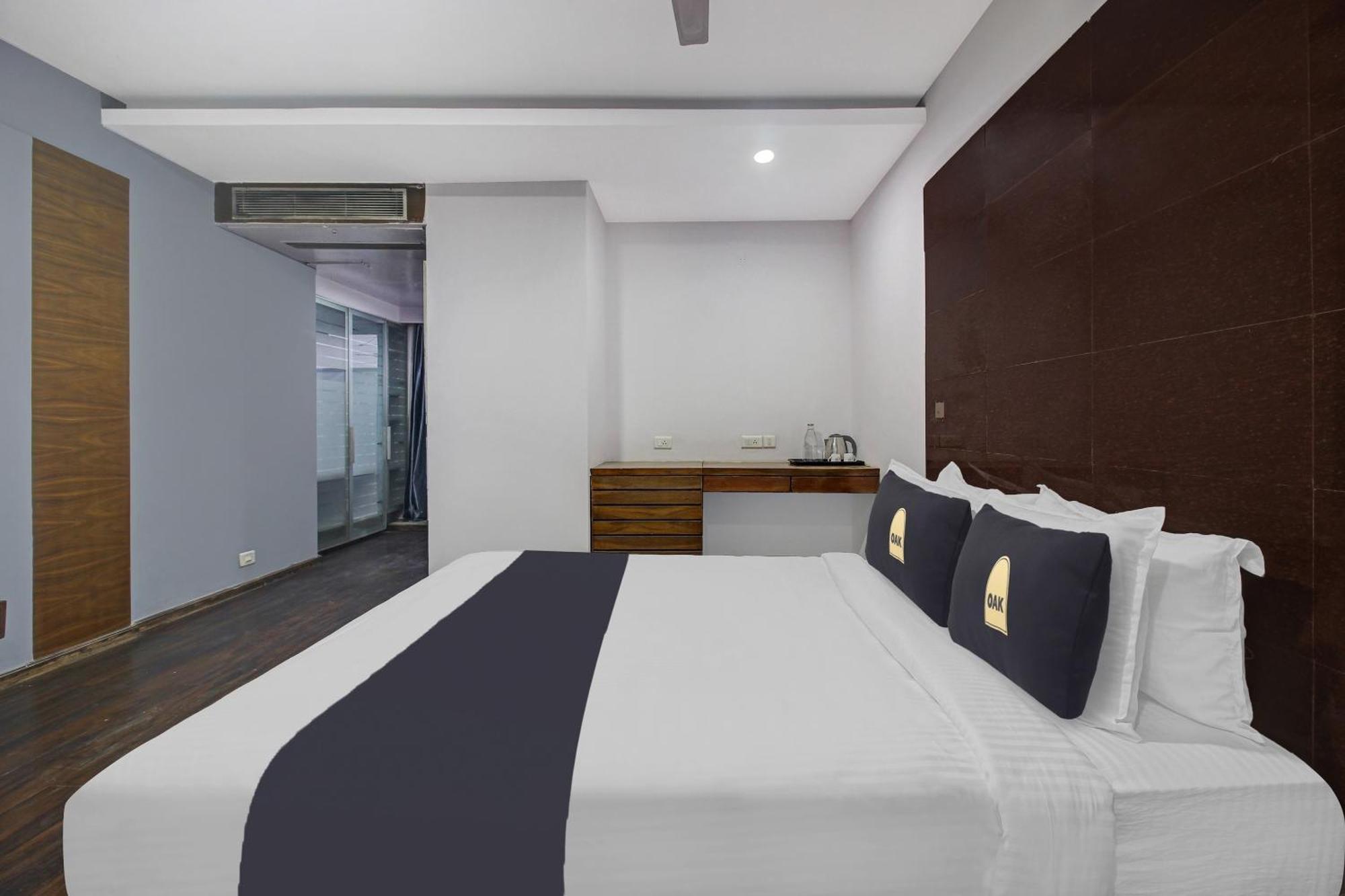 Townhouse Oak The Margi Near Yosufguda Metro Station