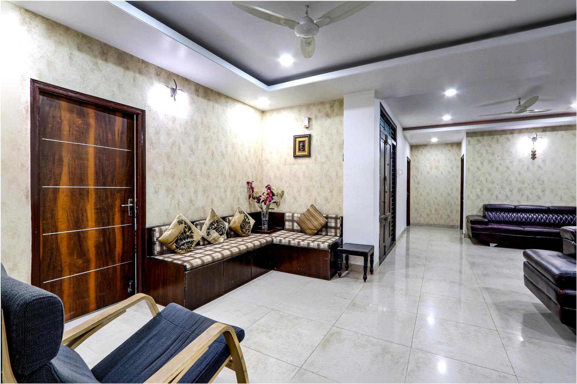 Fortune Pent House Guest house