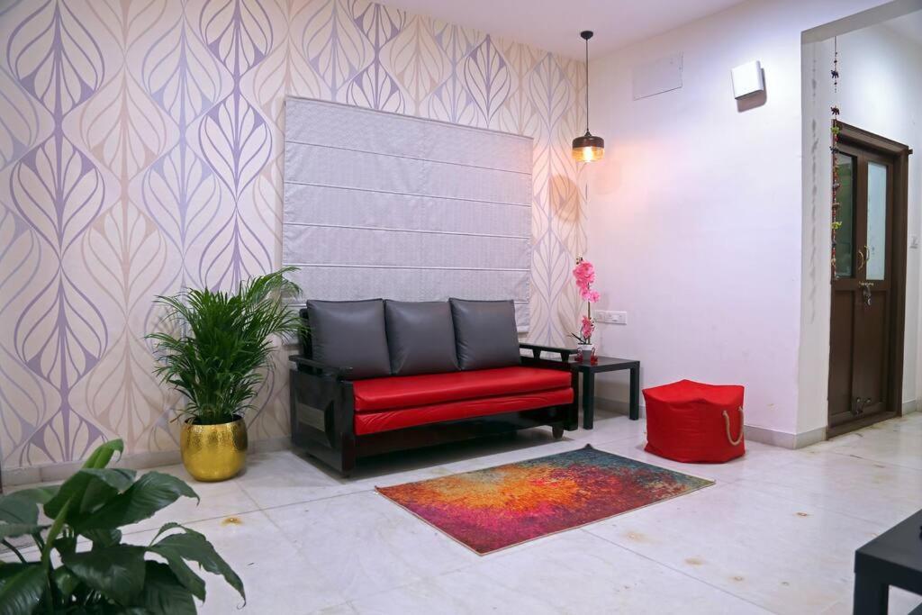 Row House 4 Bhk - 4 Balconies-near Aig Hospital, Gachibowli Apartment Hyderabad