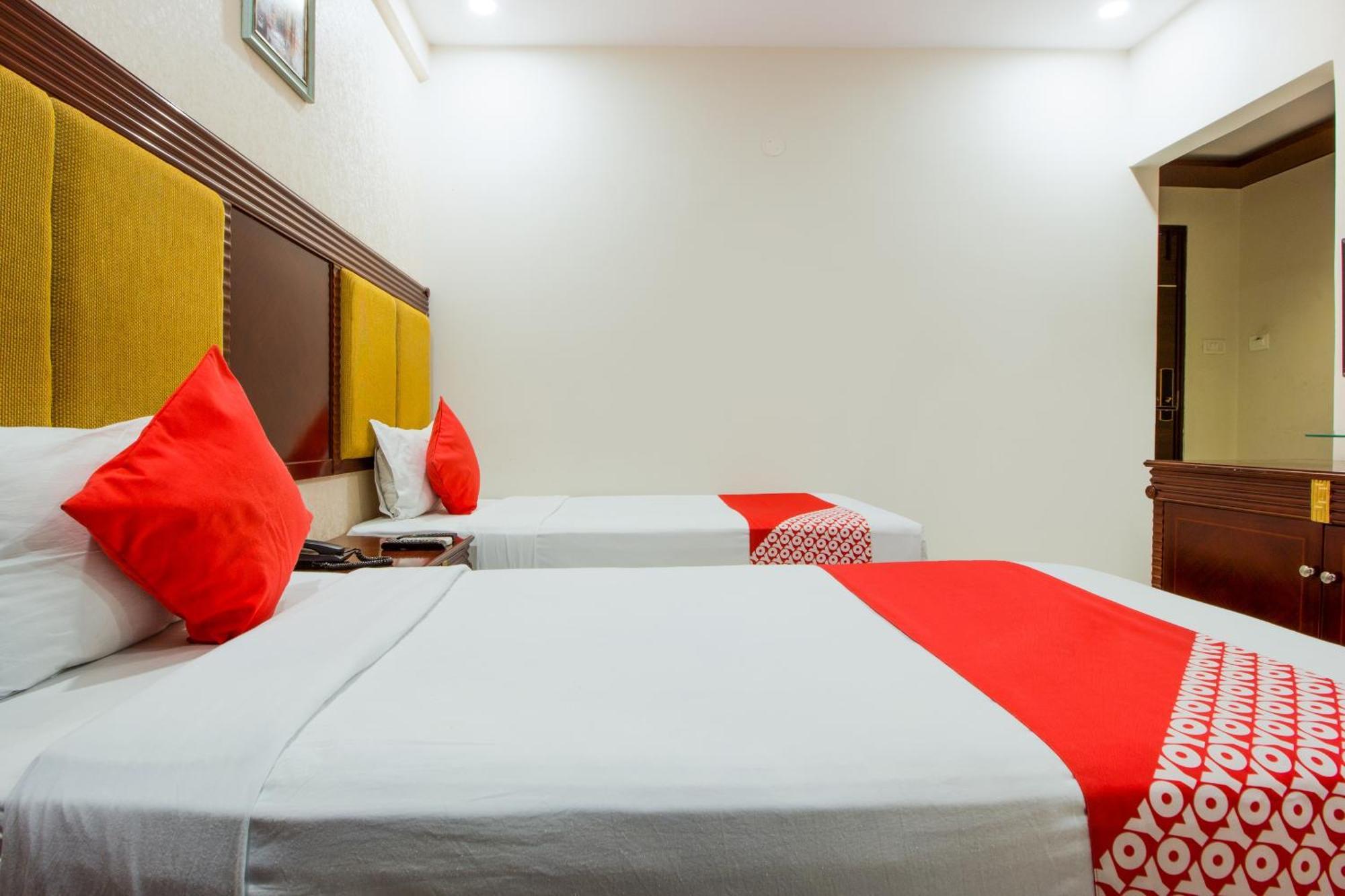 Hotel Oyo Mythri 4*