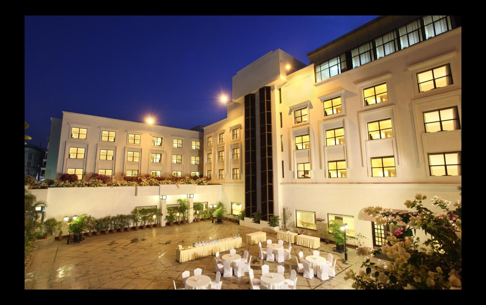 Greenpark Hotel 4*