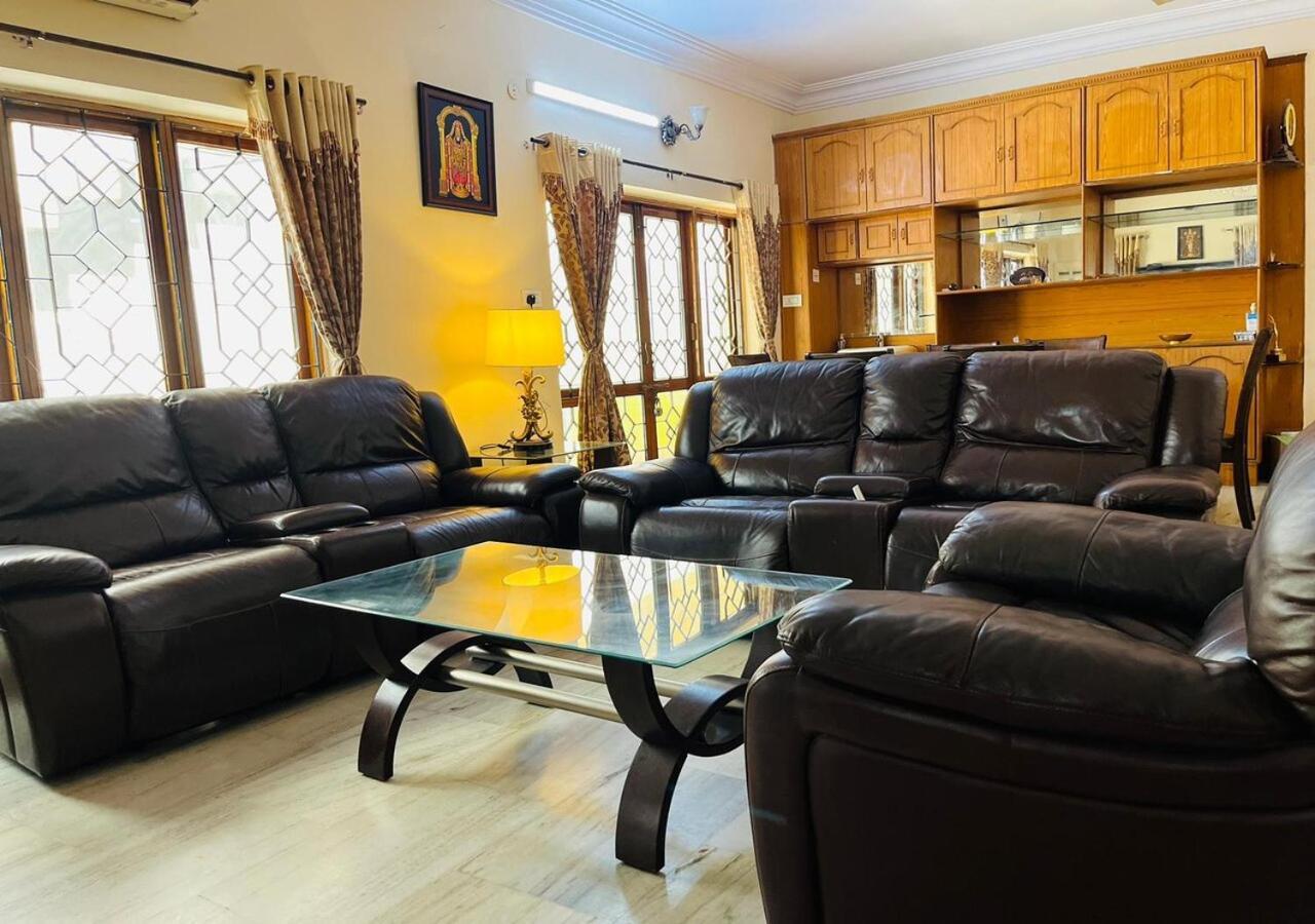 Individual Near Apollo Jubilee Hills Holiday home Hyderabad