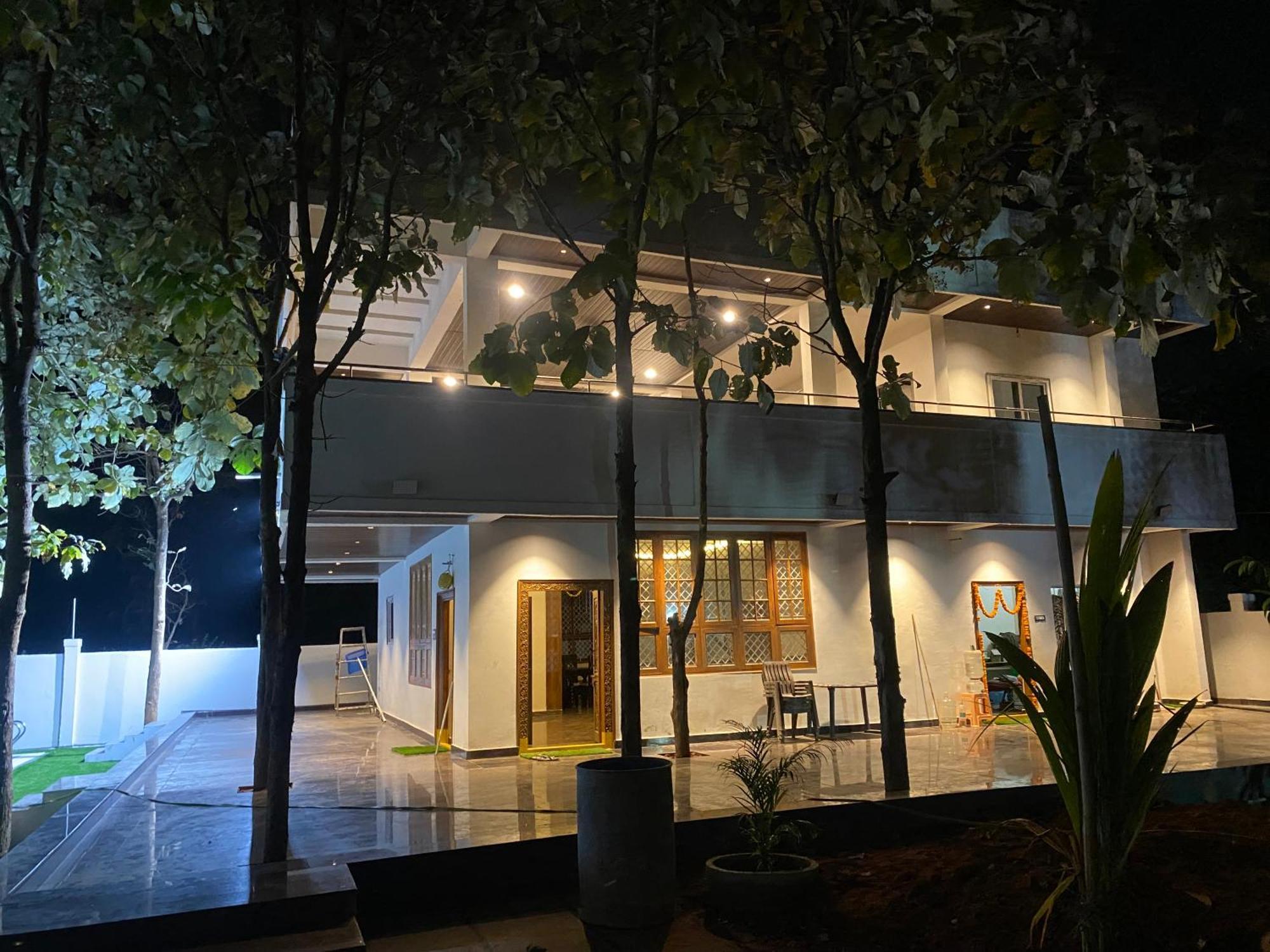 Dlr Tranquilla Guest house *