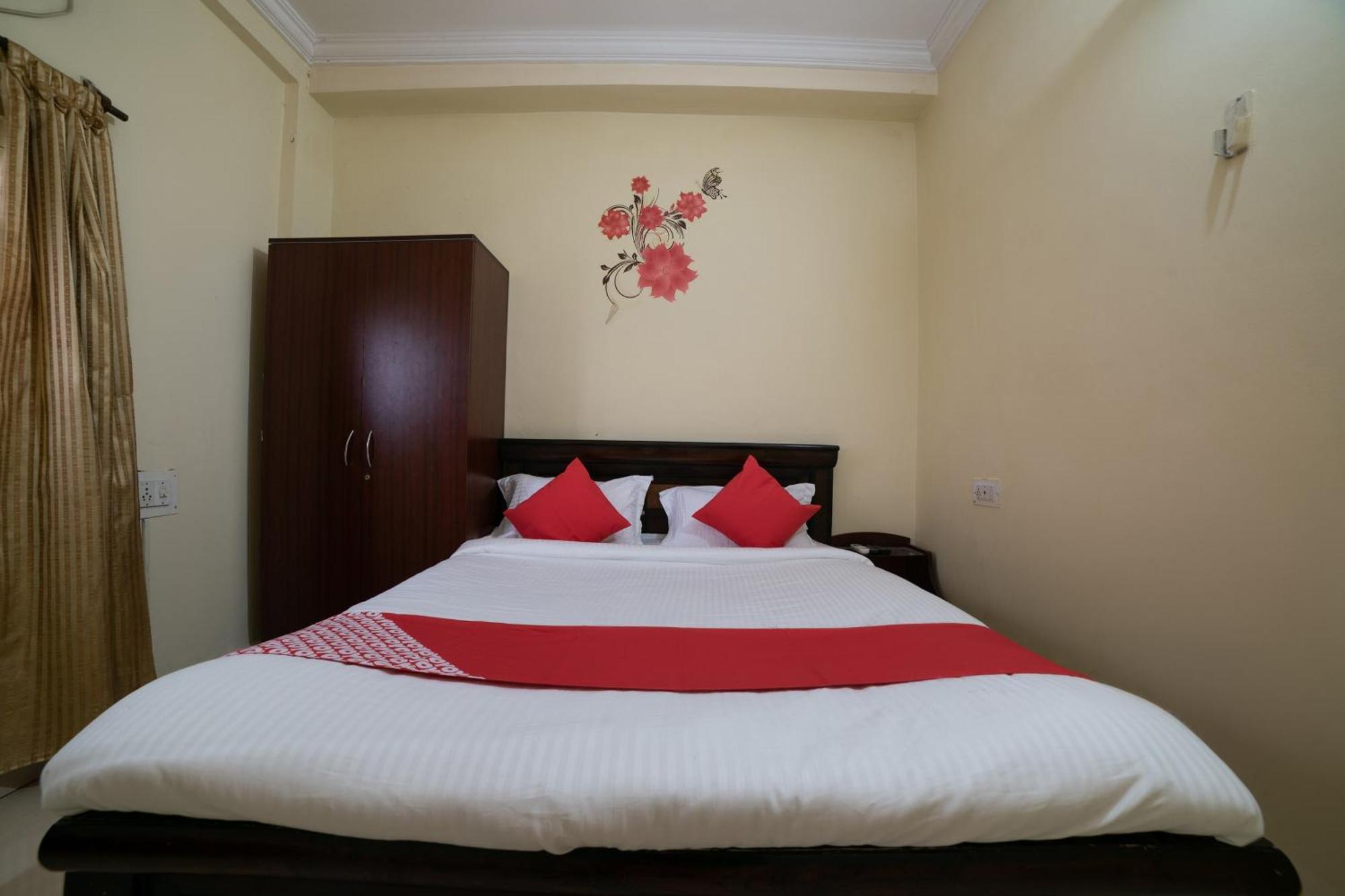 Oyo Th Hotel 3*