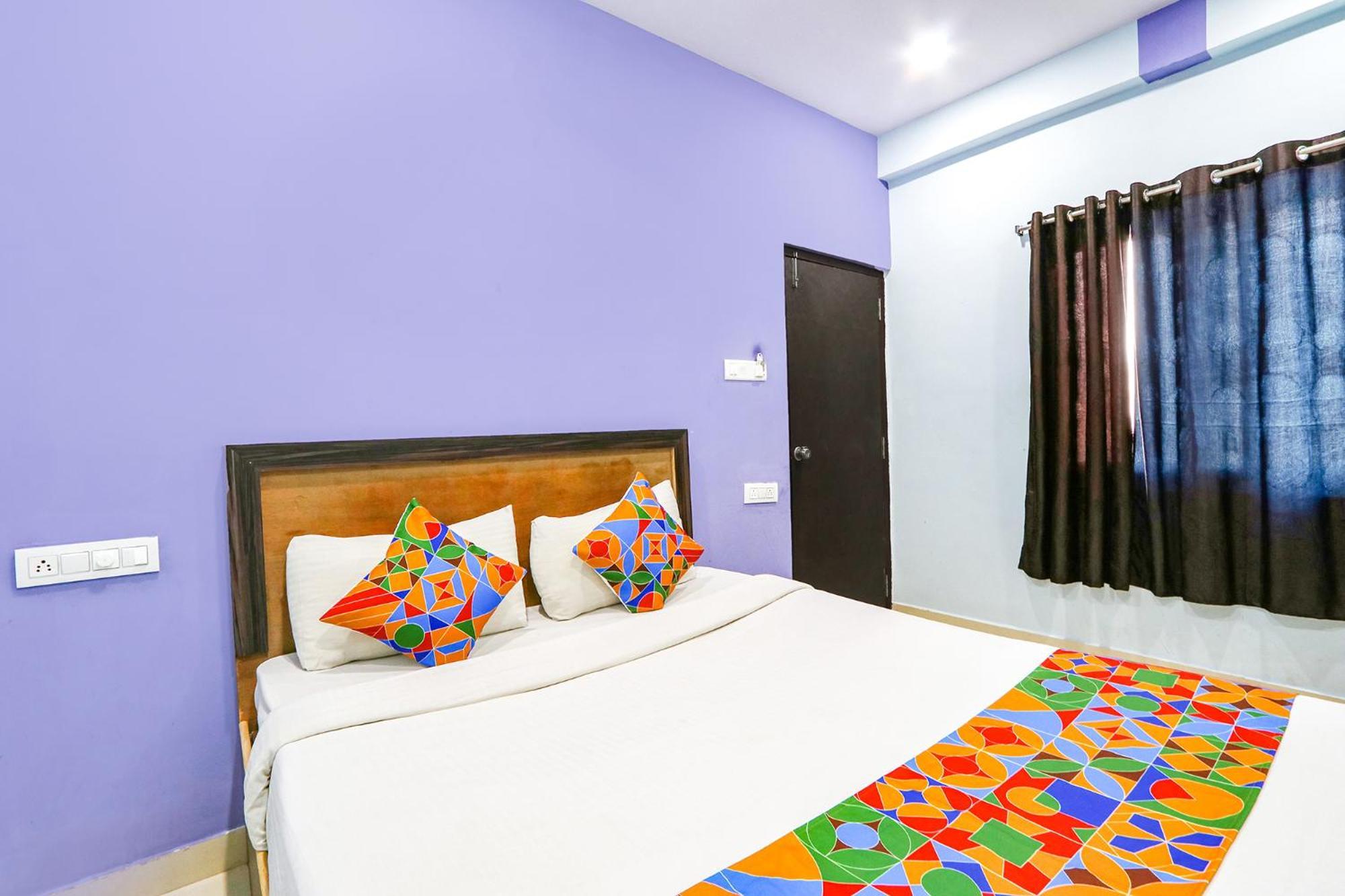 Fabexpress Night Eye Hotel Hyderabad