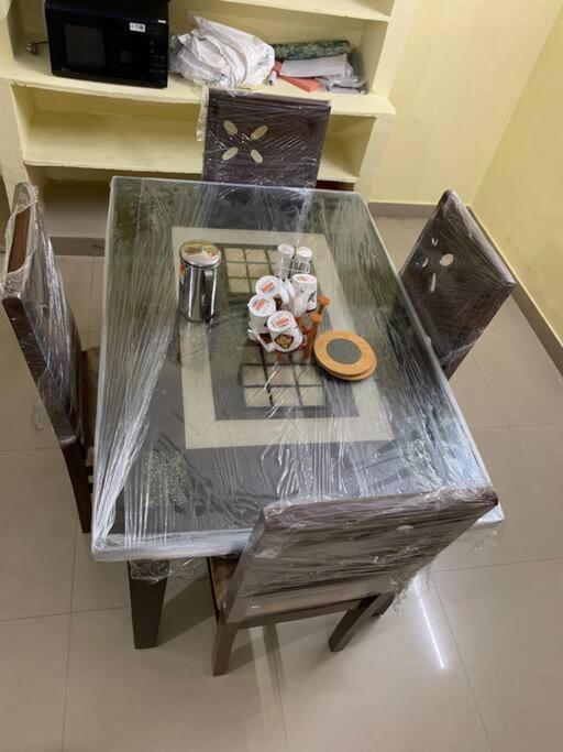 Kesarhomes-homestay- Flt202-2nd Flr-2bhk-apt-ac-lift-kukatpally Apartamento *
