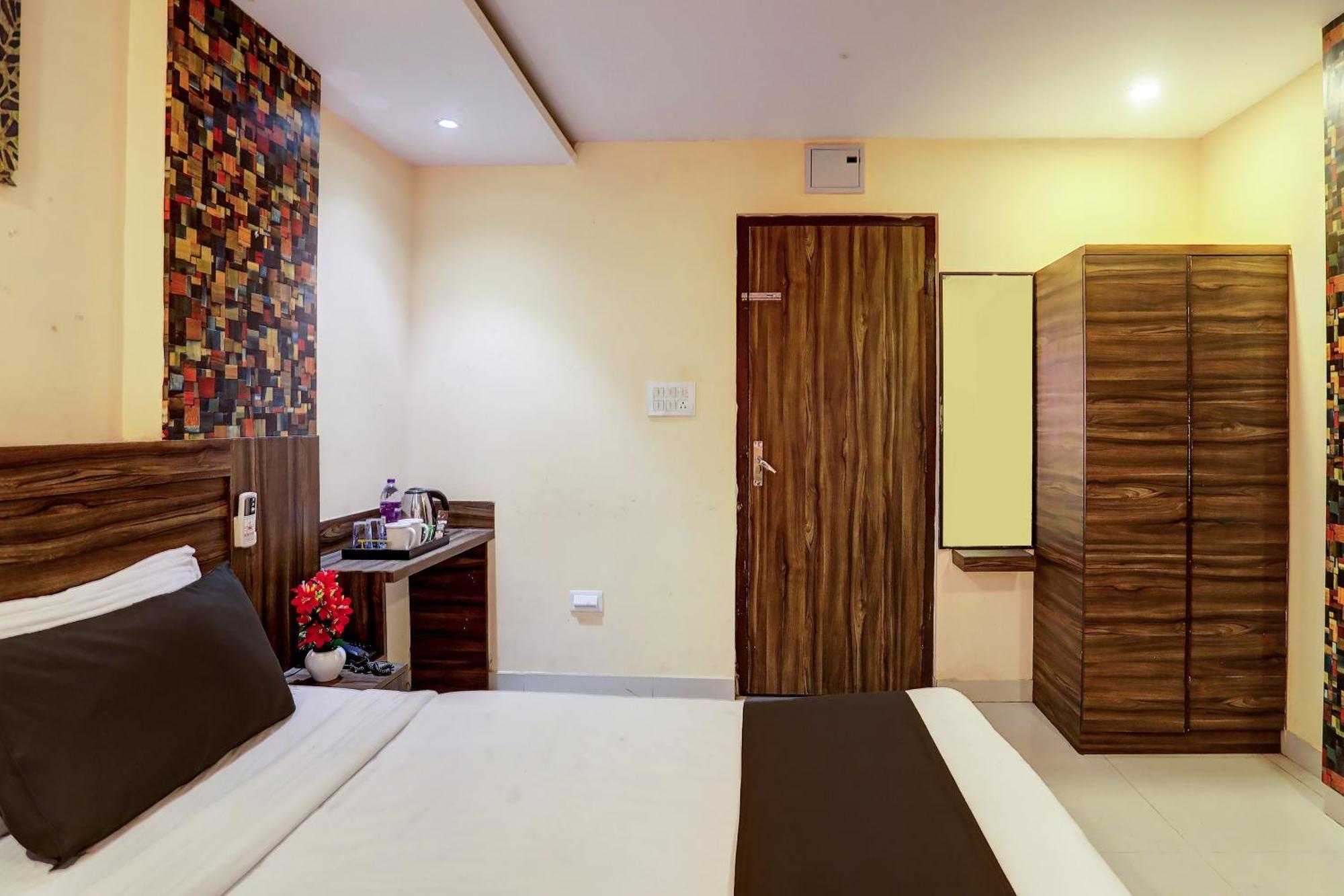 Hotel Super O Vaishnavi Hyderabad