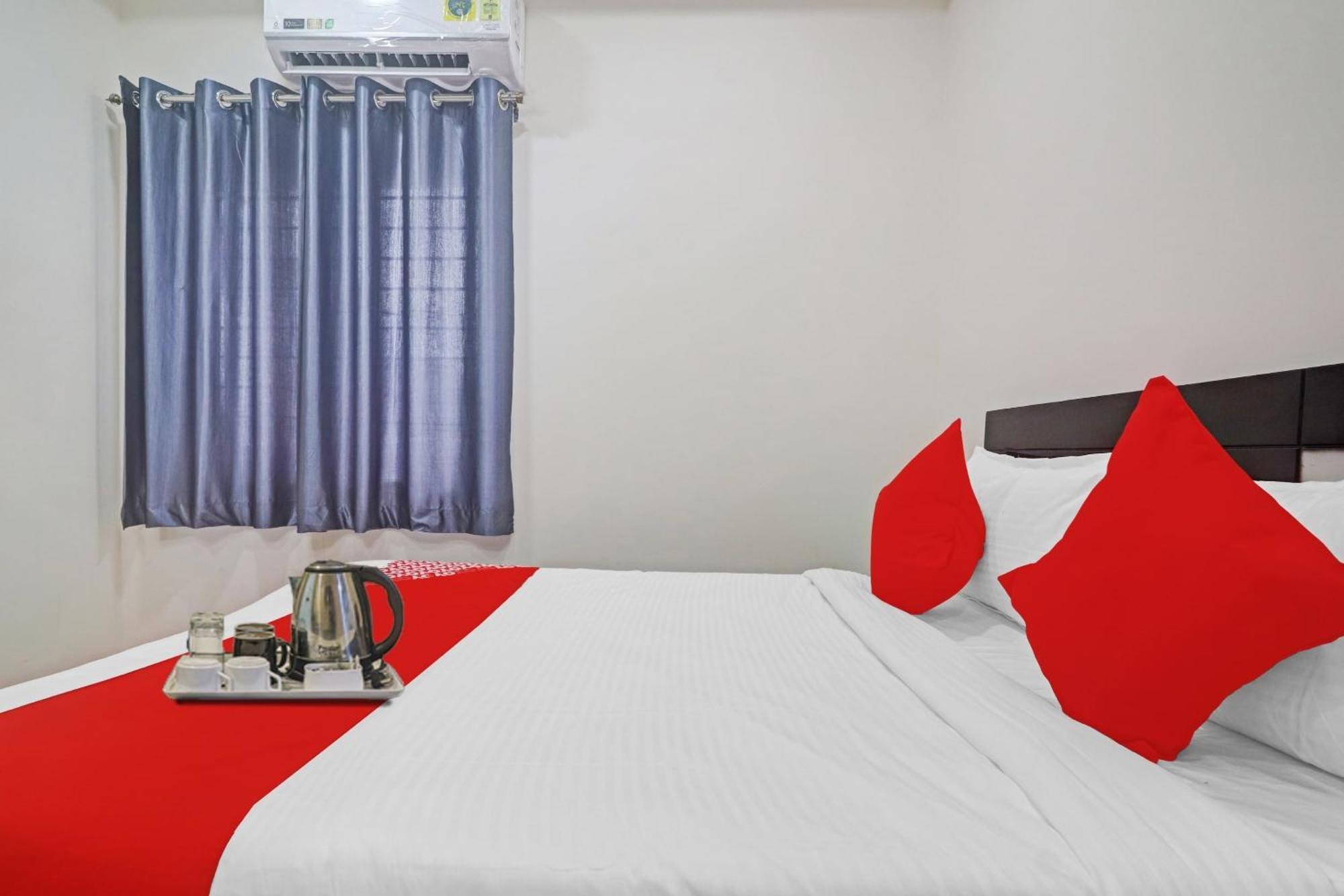 Hotel Oyo Msr Guest Near 100ft Road Hyderabad