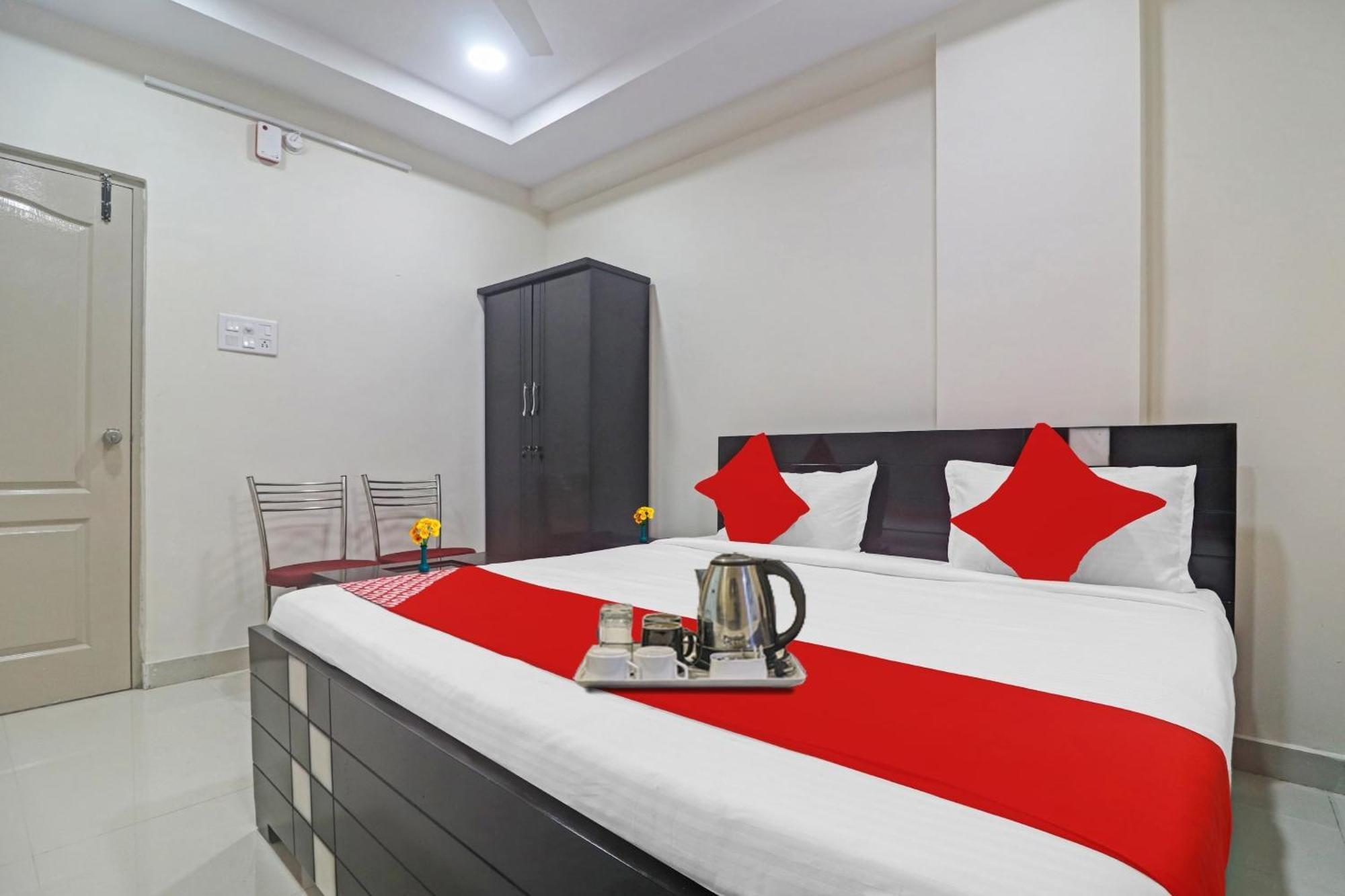 Oyo Msr Guest Near 100ft Road Hotel 3*