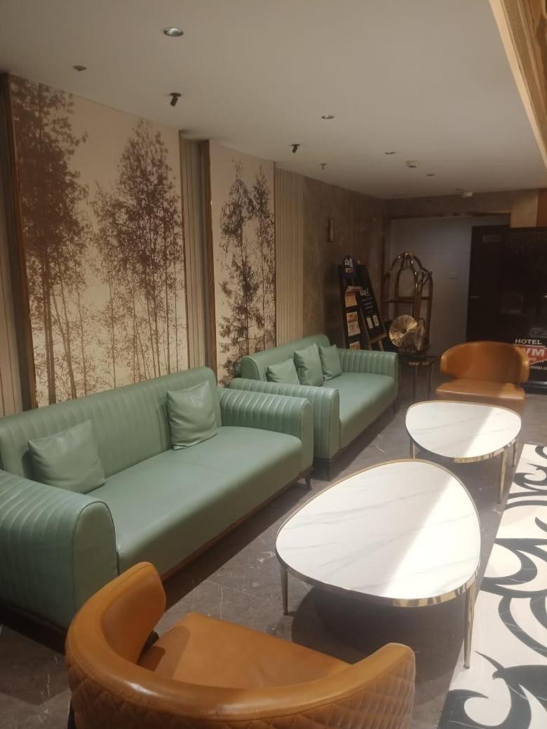 C Burrito- Get Flat 20 Percentage Off On Spa- Free Buffet Breakfast Hotel Hyderabad
