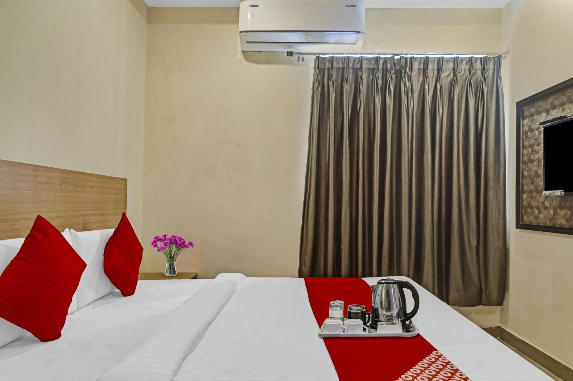 Hotel Super O Hills Luxury Hyderabad