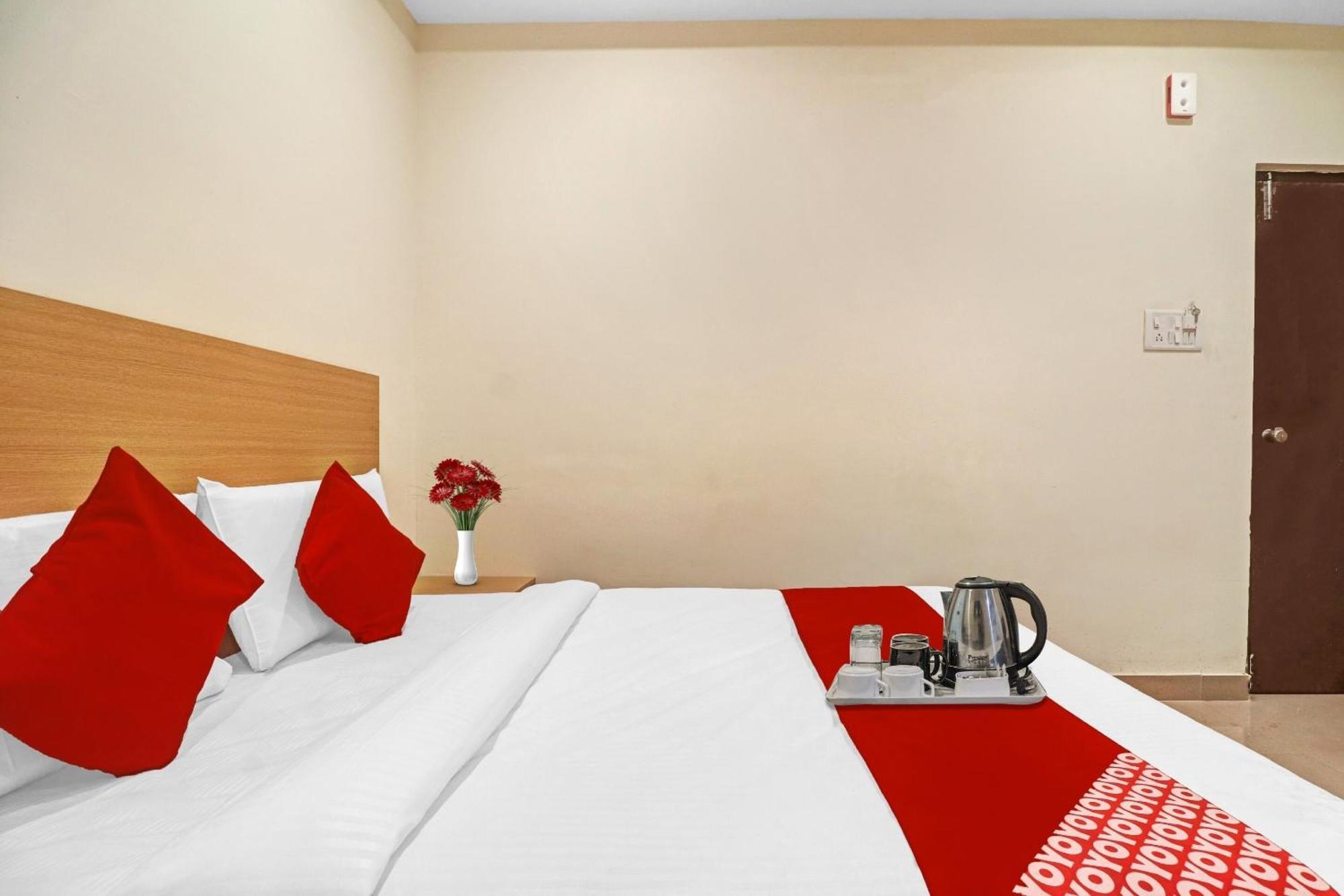 Super O Hills Luxury Hotel