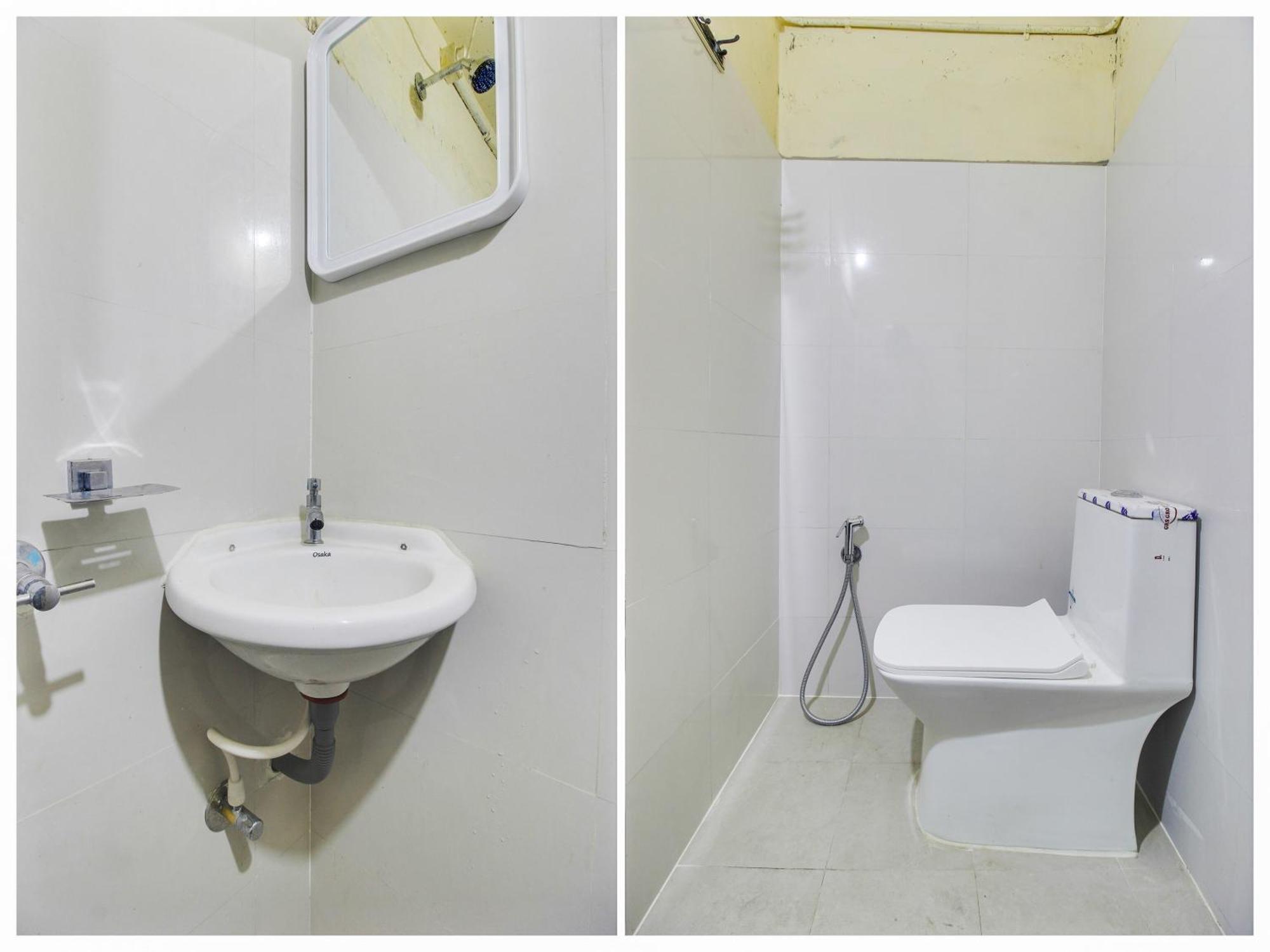 O Sri Gopi Mini Near Erragadda Metro Station Hotel 3*
