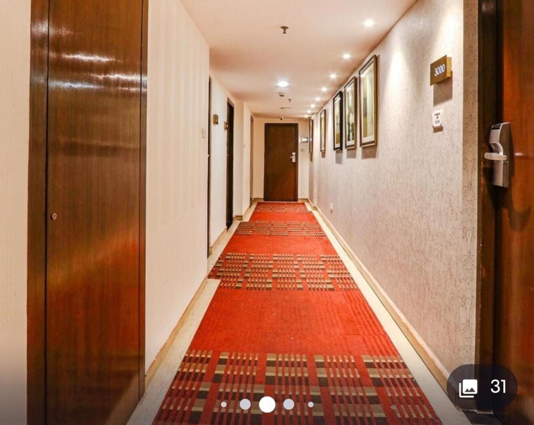Hotel The Svm Hotel: Lavish Buffet Breakfast Included Hyderabad