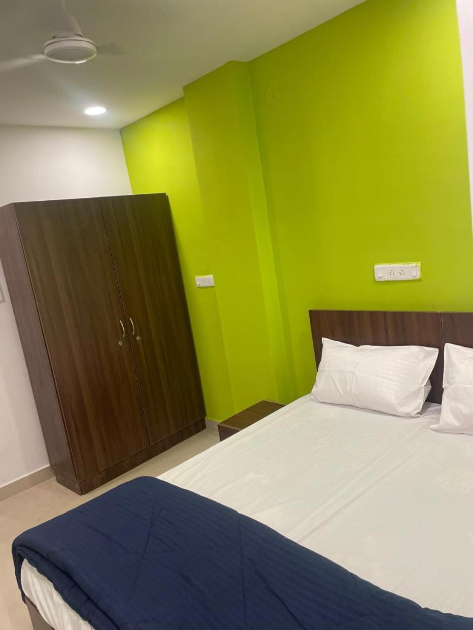 Siri Guest house Hyderabad