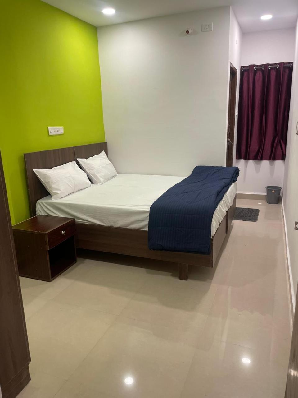 Siri Guest house