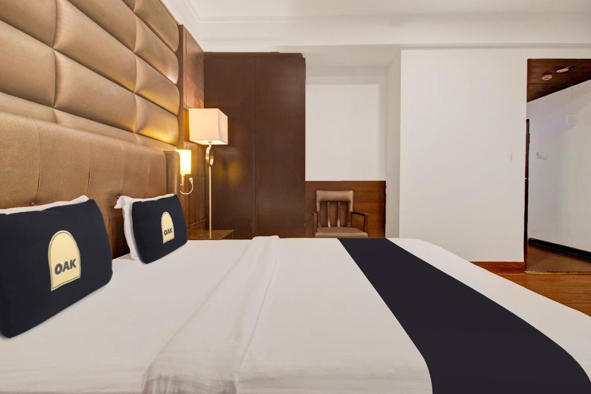 Capital O Grand Himayat 3*