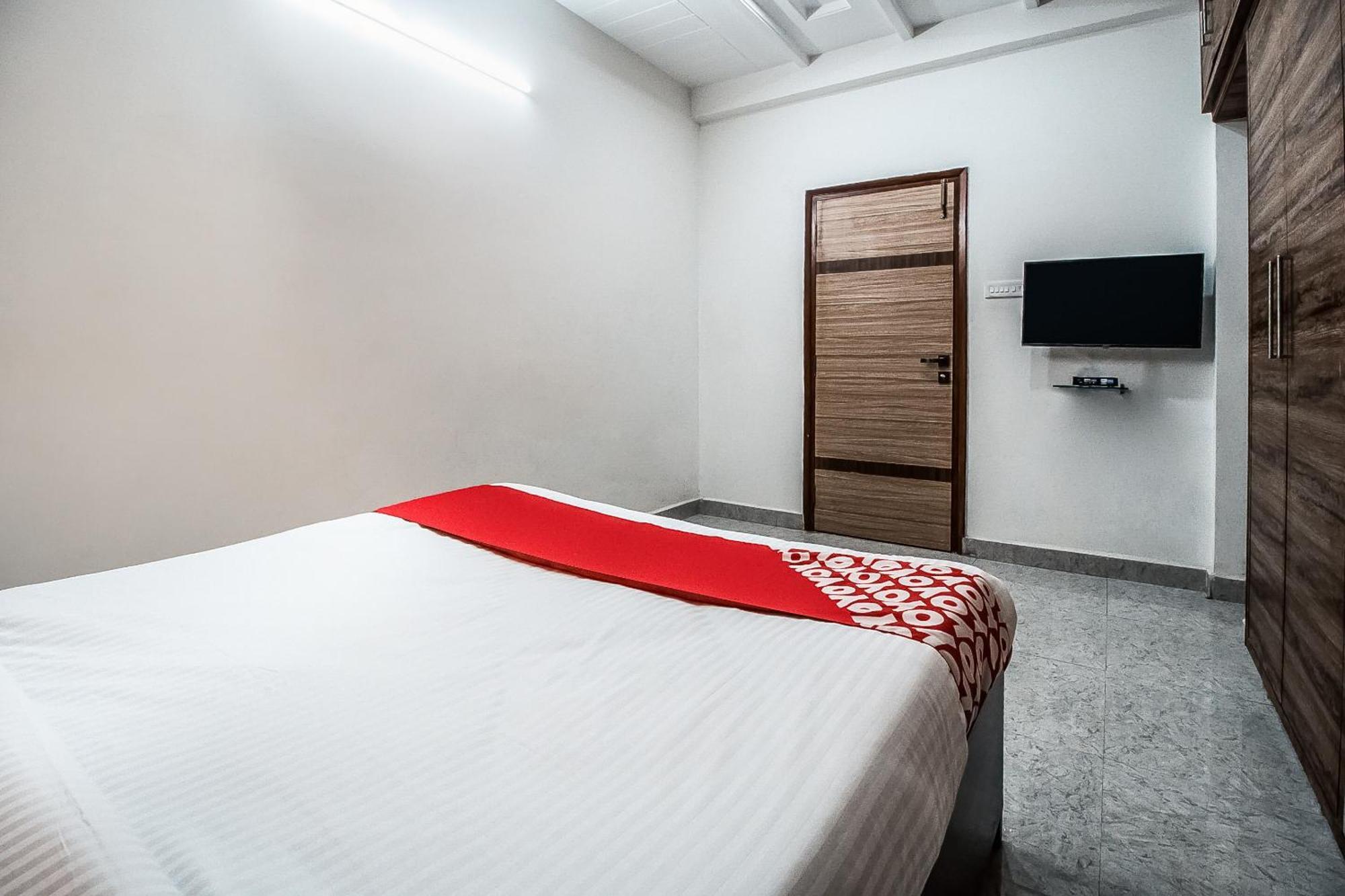 O Hillside Kukatpally 4*