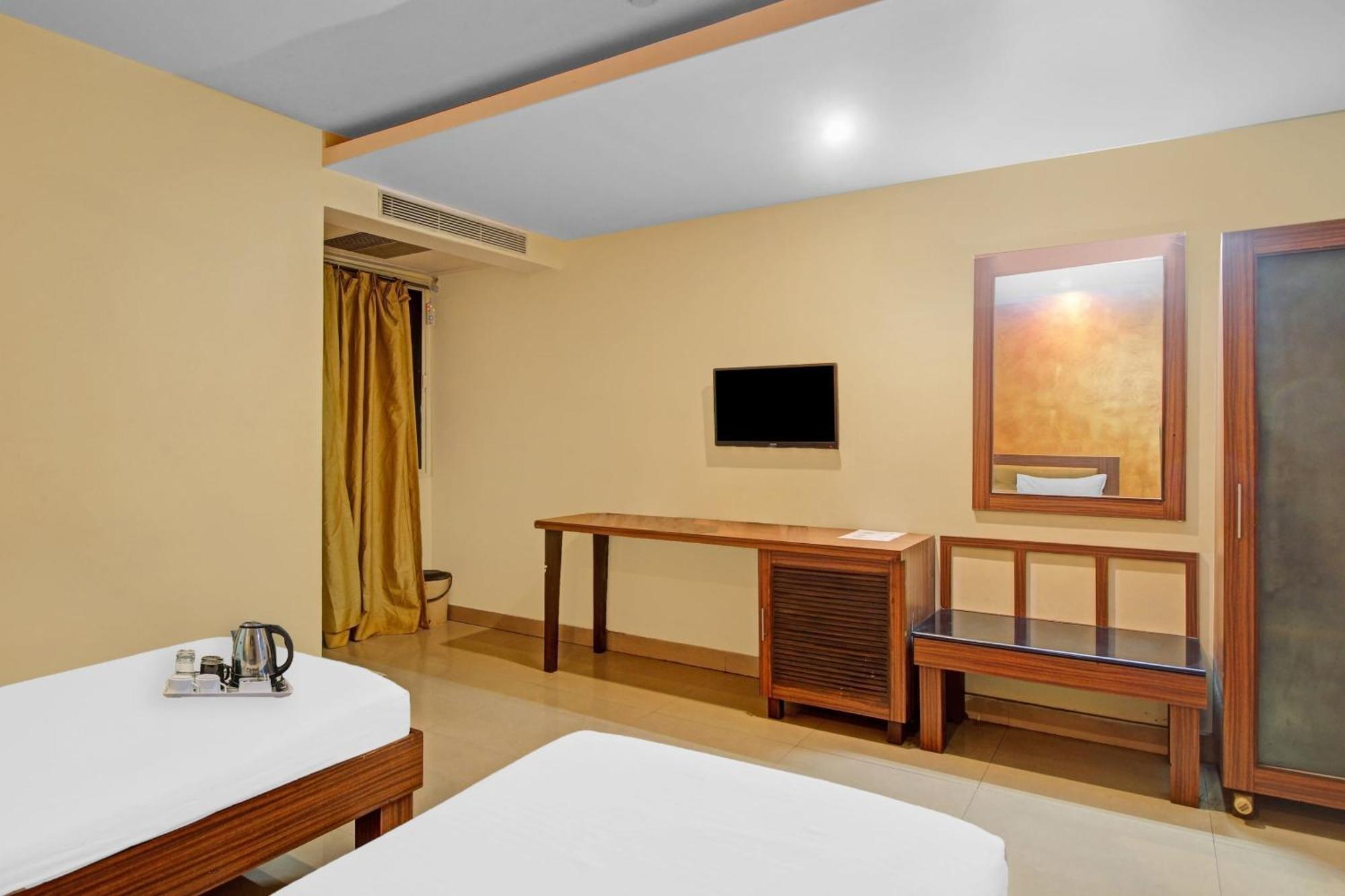 Townhouse The Grand Plaza Hotel 3*