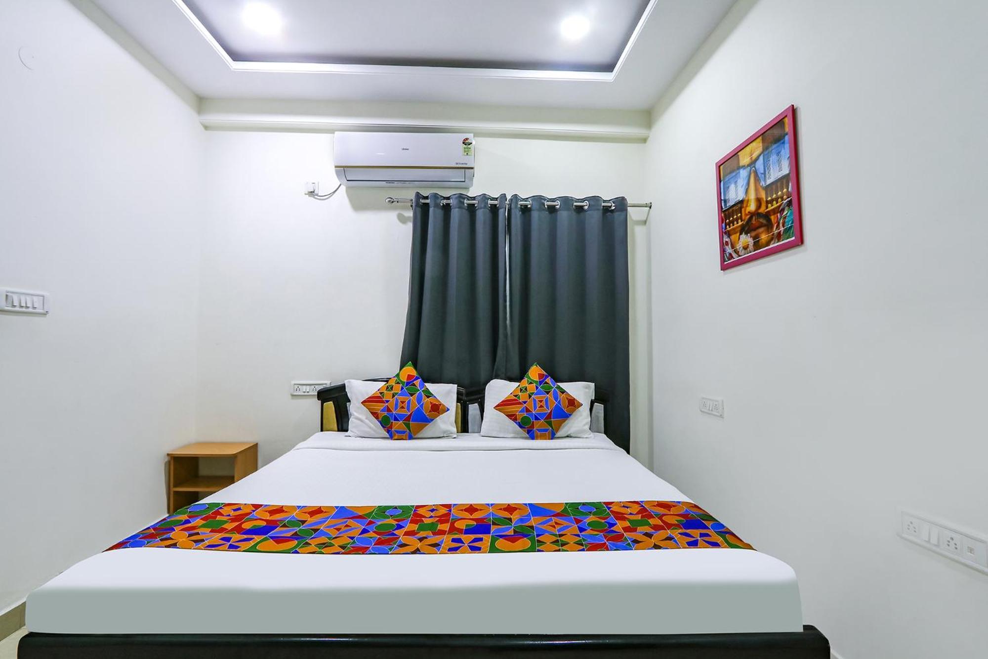 Fabhotel De Alphabet 4*