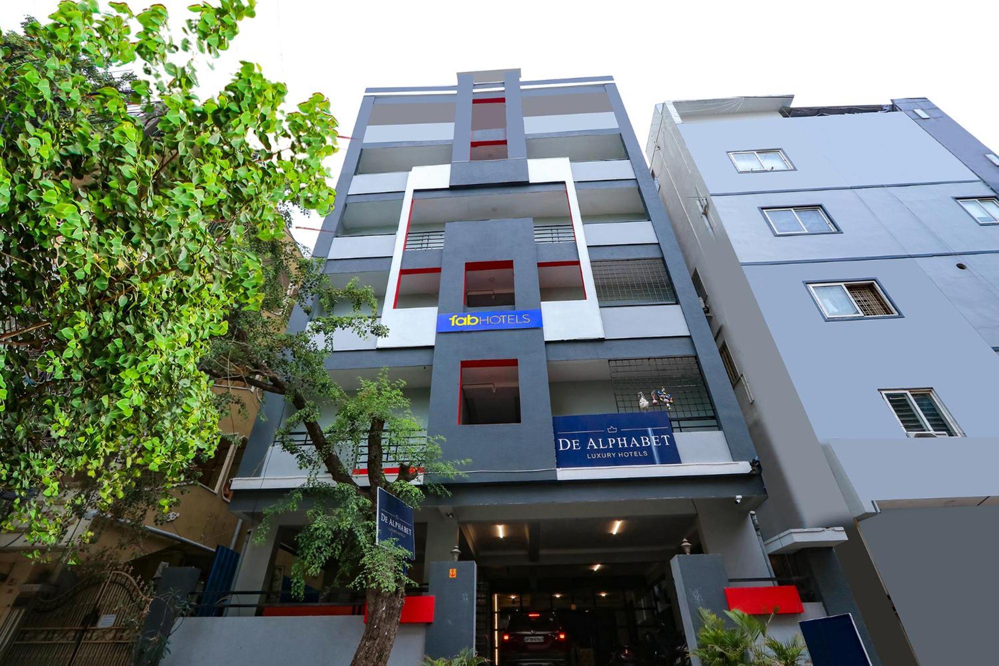 Fabhotel De Alphabet 4*