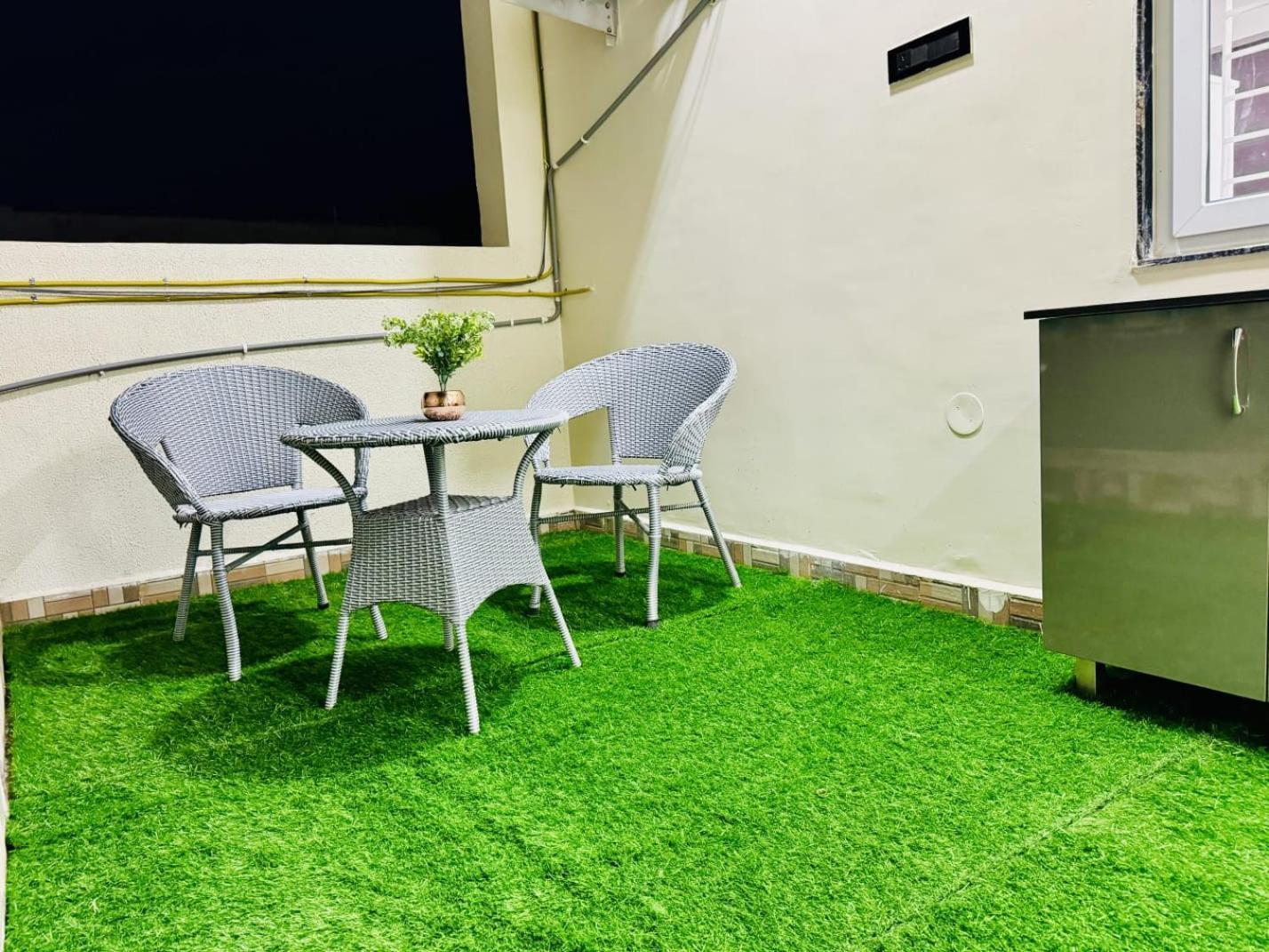 Apartment Bluo Penthouse - Terrace Garden Gachibowli