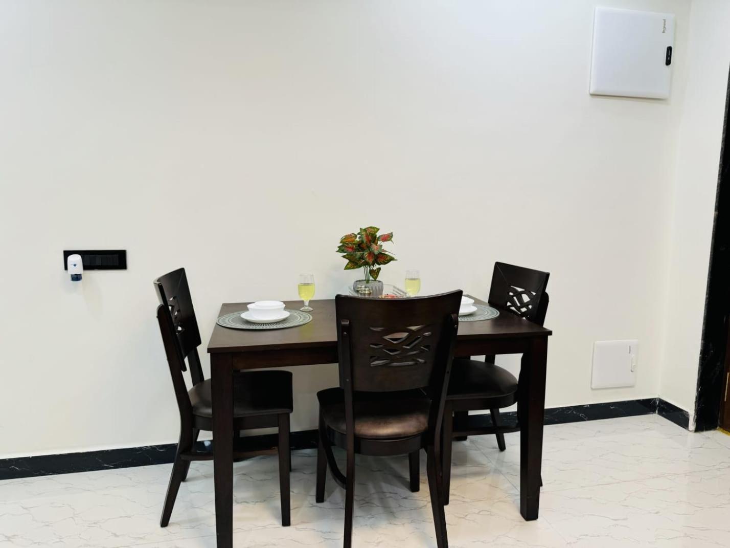 Bluo Penthouse - Terrace Garden Gachibowli