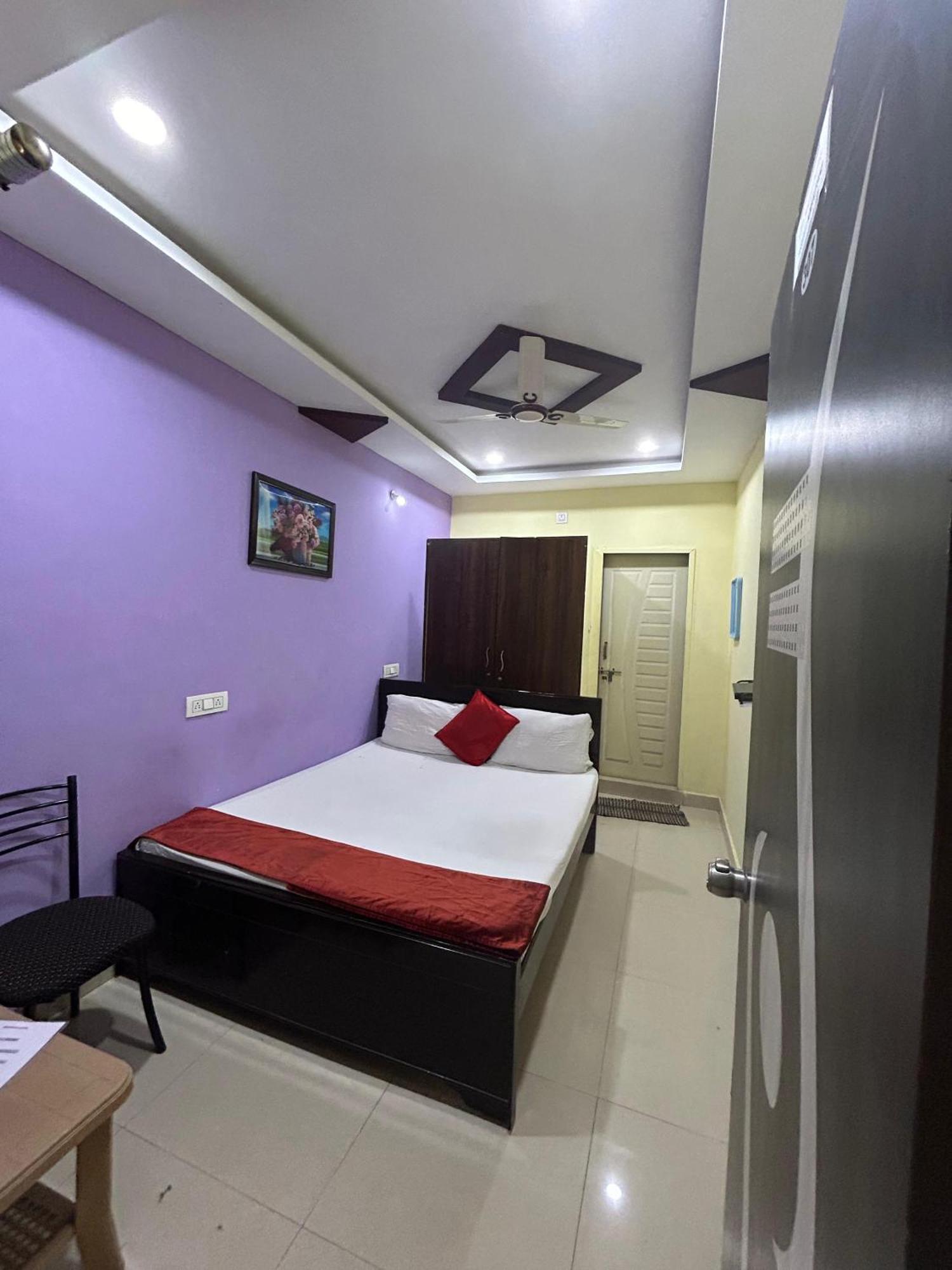 Nimantran Hotel