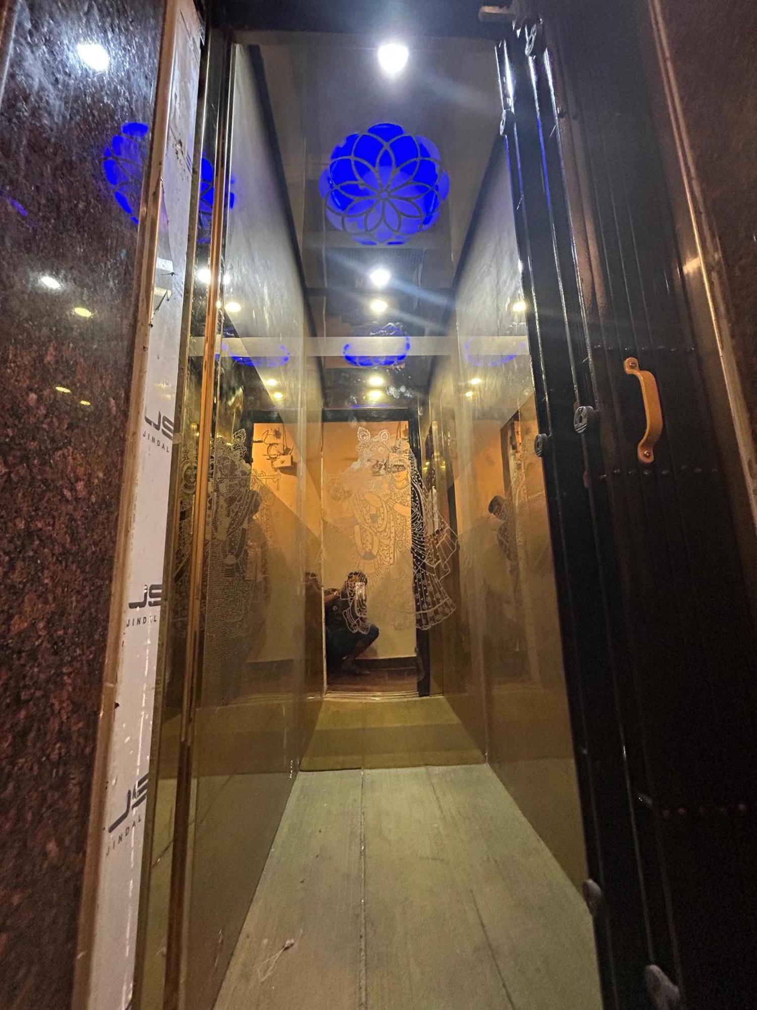 Nimantran Hotel *