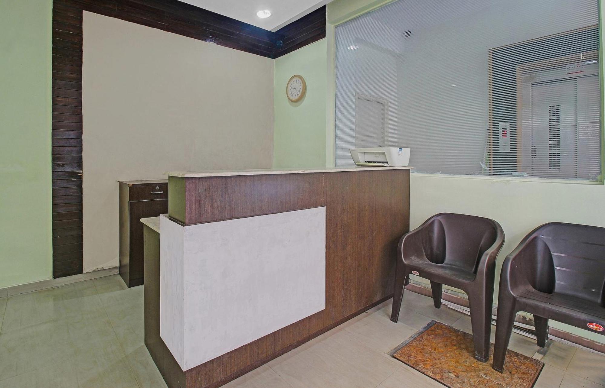 O Sri Residency Near Hotel