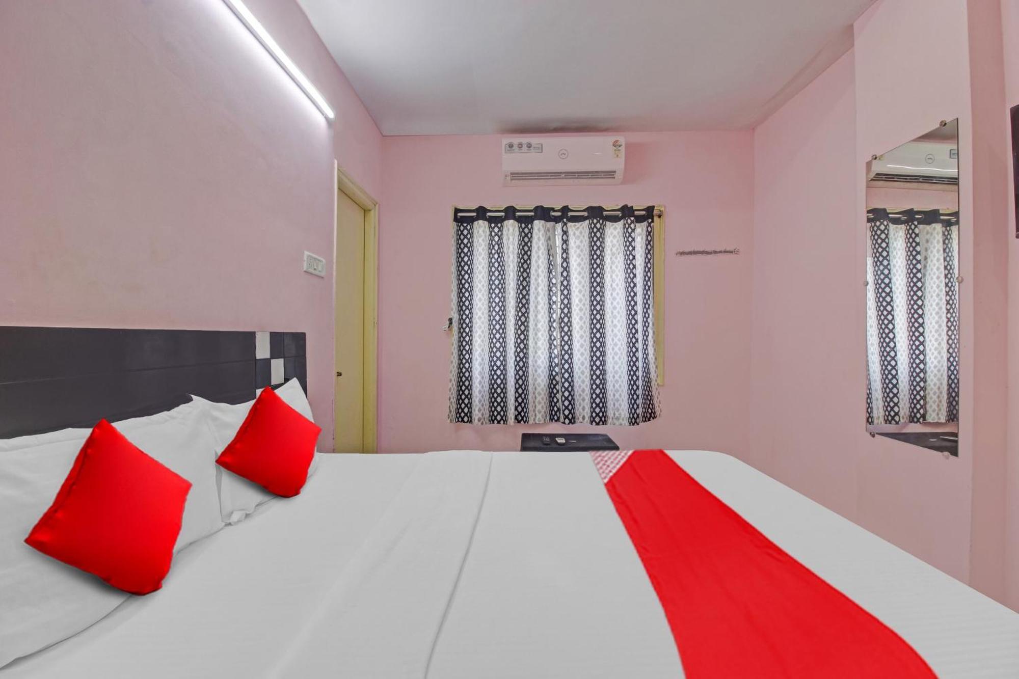 Oyo Flagship Anu Prime Hotel 4*