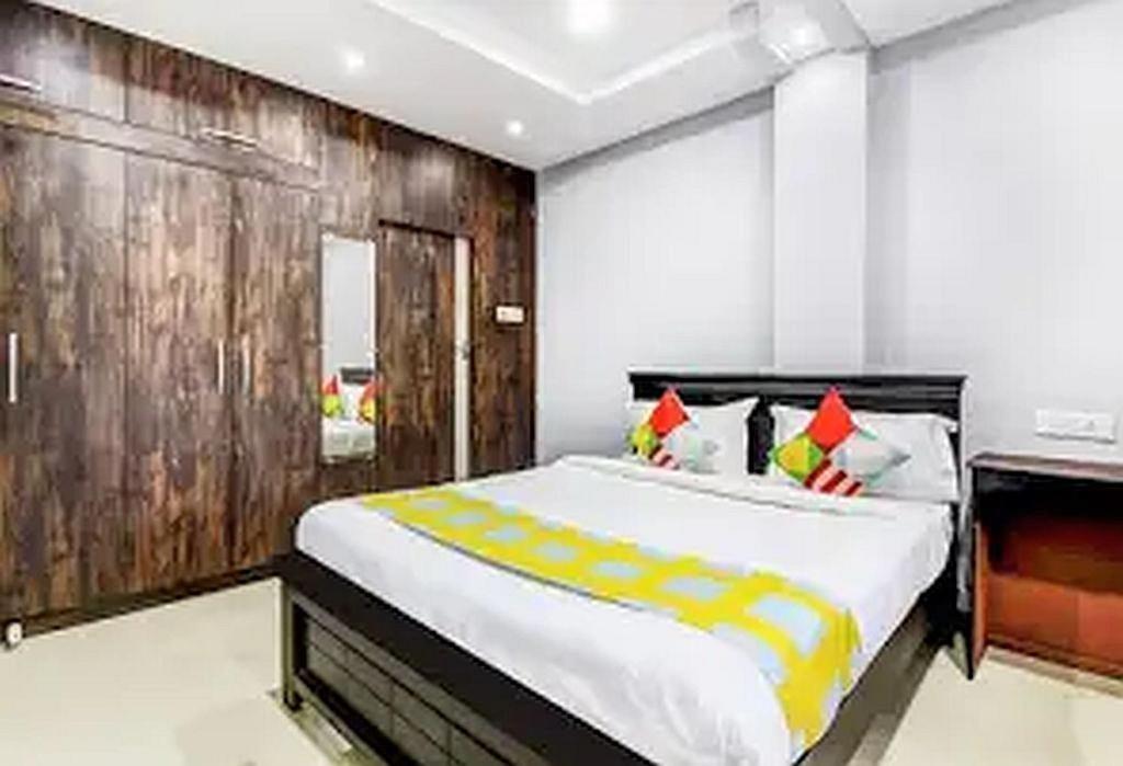 Hotel Jubilee Homes *