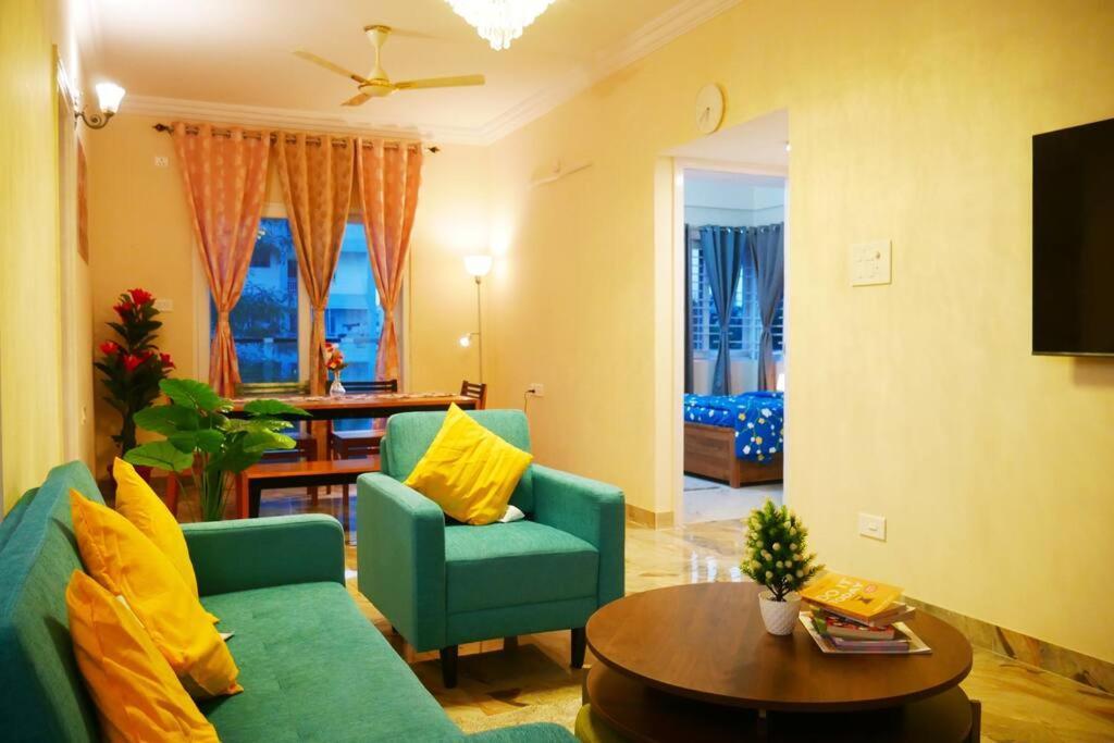 Elegant 3bhk Near Gachibowli With Amenities Apartment *