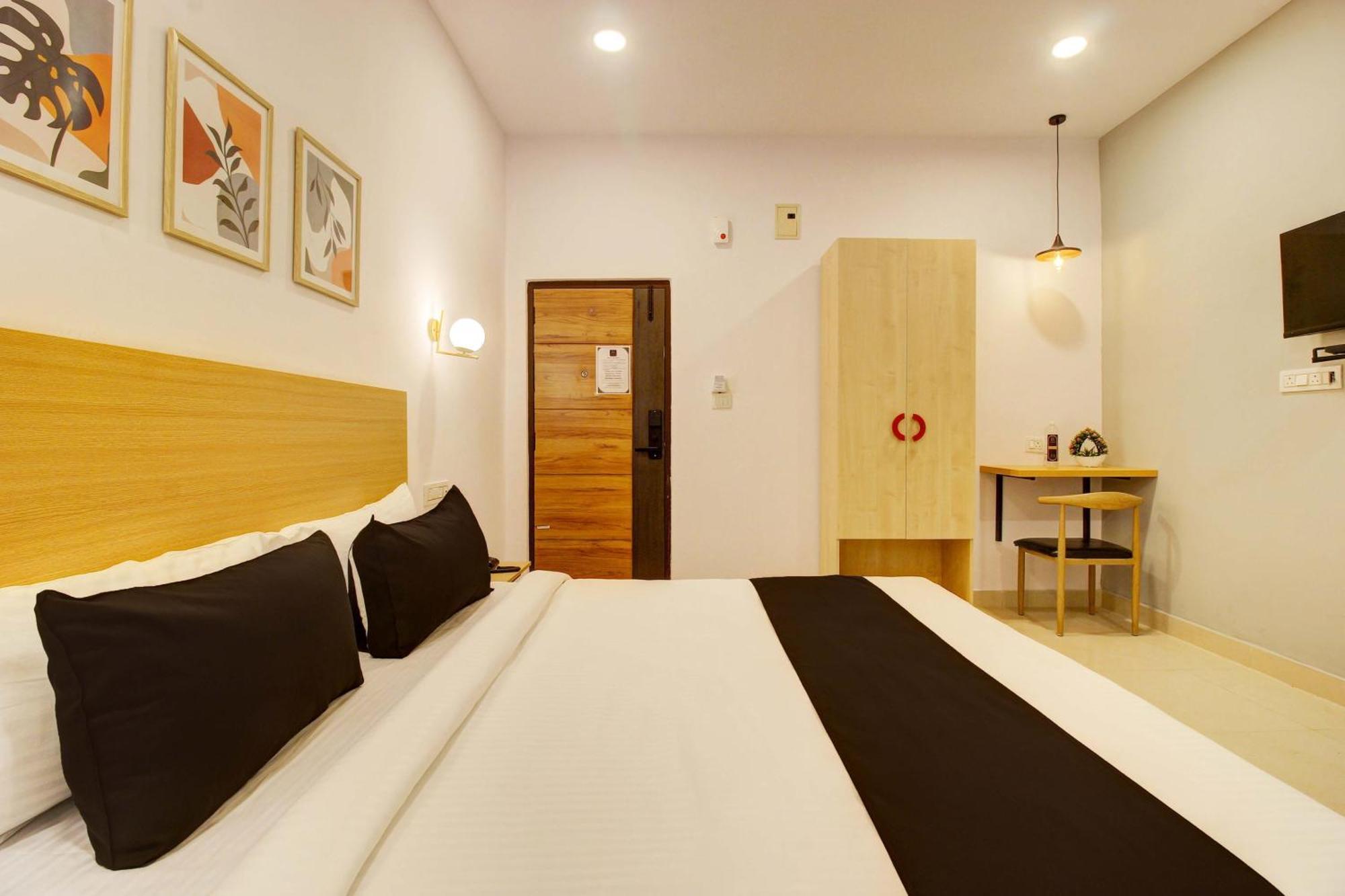 Super Collection O Casa Grand Nacharam Hotel