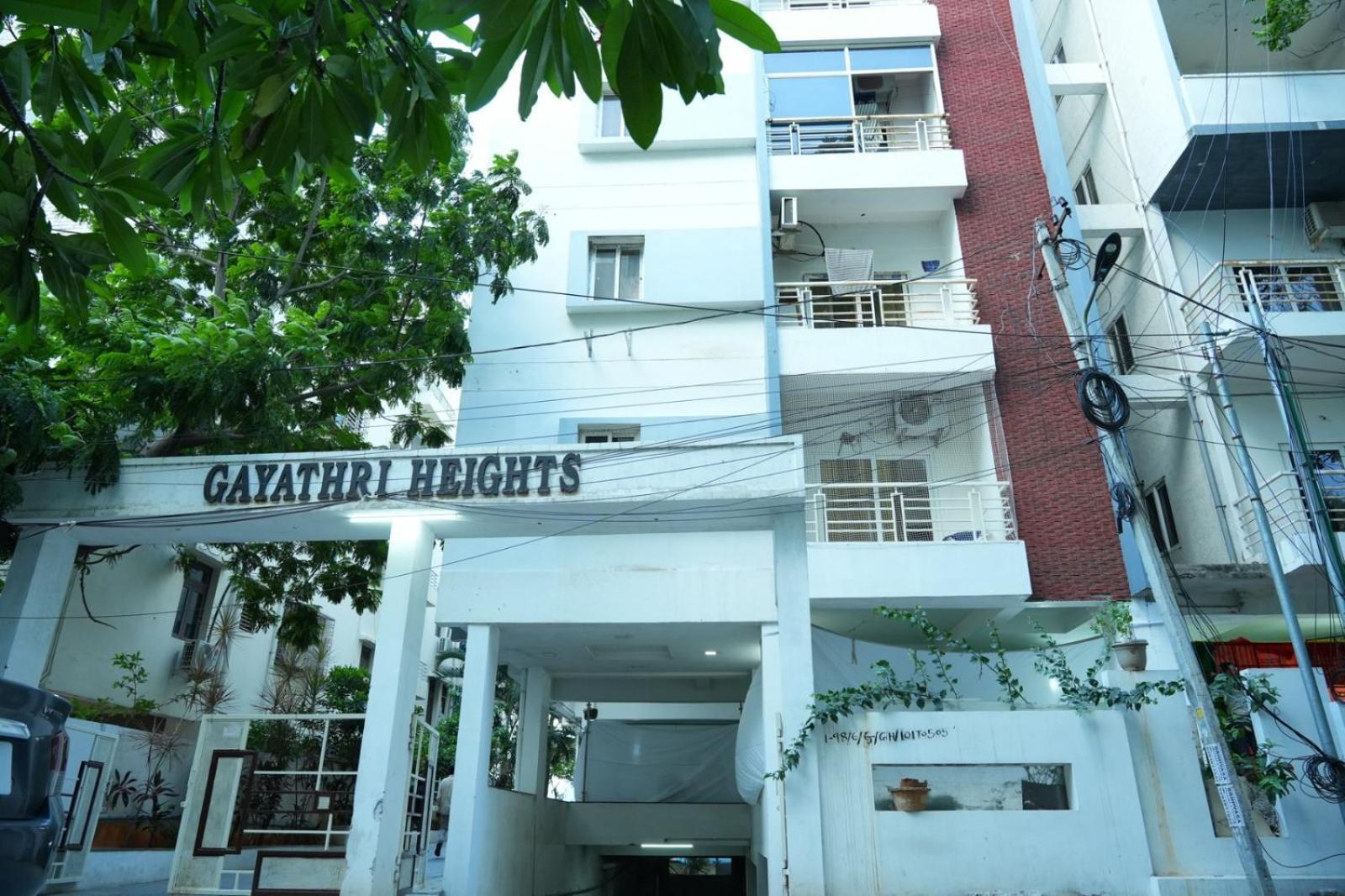 Gayathri Heights Serviced & In Guest house Hyderabad